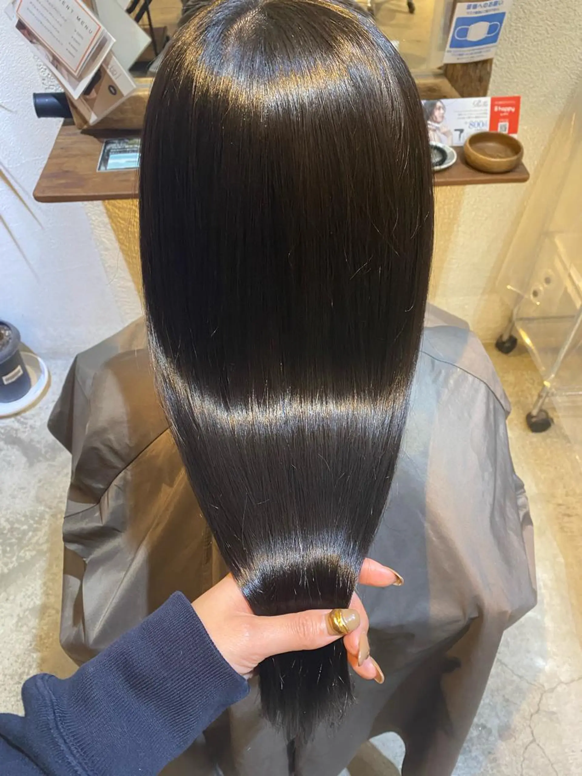 ロング トリートメント kana .オリーブ /ナチュラルヘアのヘアスタイル