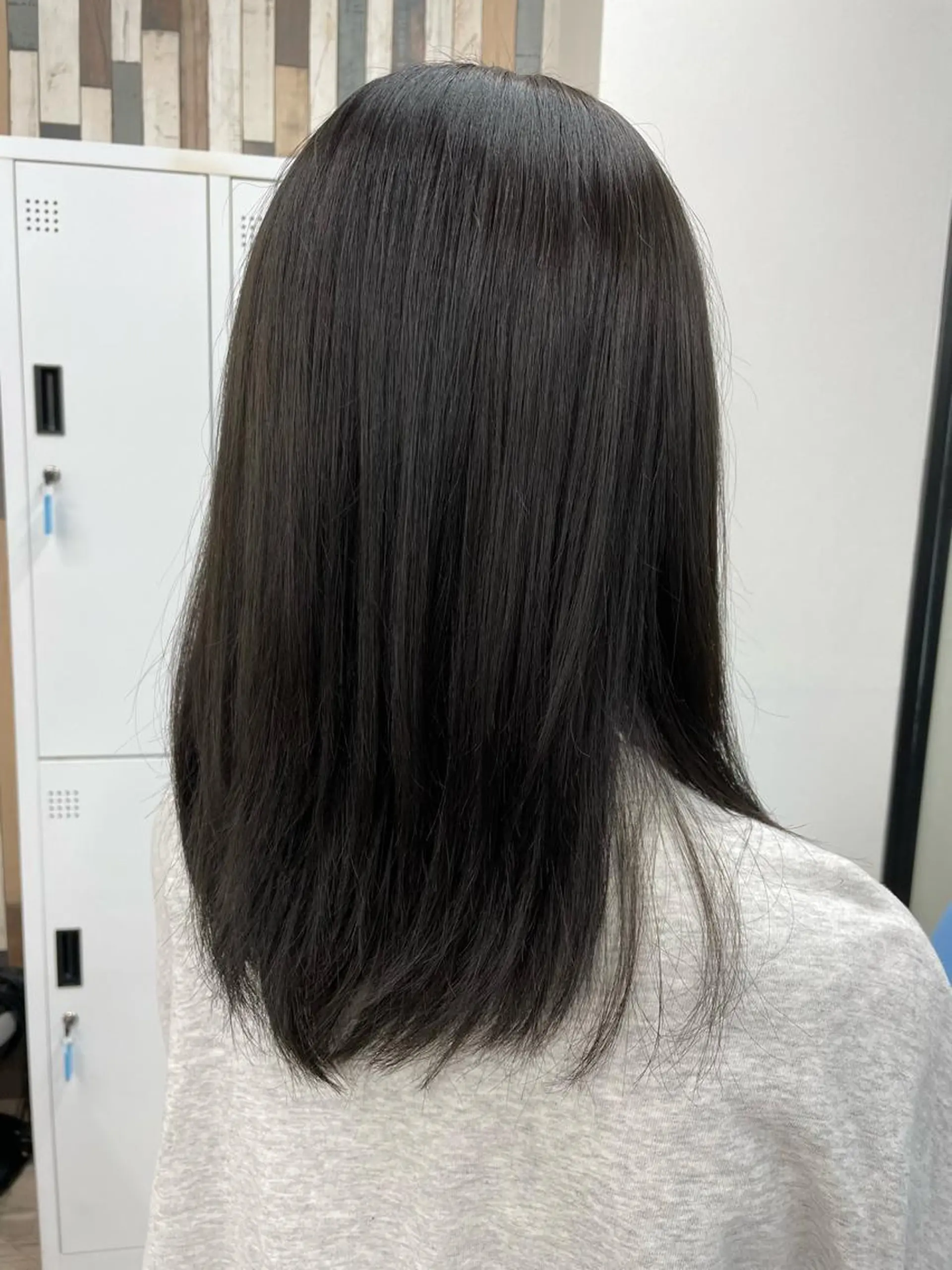 ミディアム 清水 玲奈のヘアスタイル