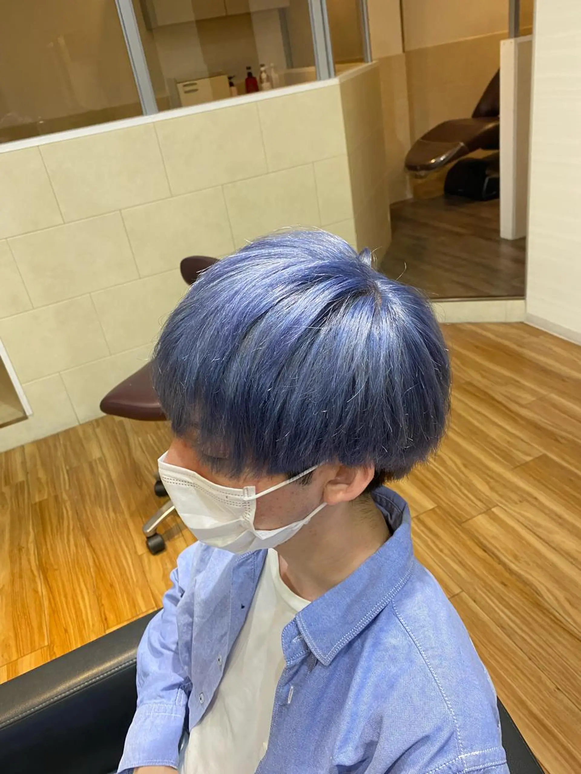 ショート カラー メンズ ブルーカラー 透明感カラー ヘアカラー 土井 祐之介のヘアスタイル