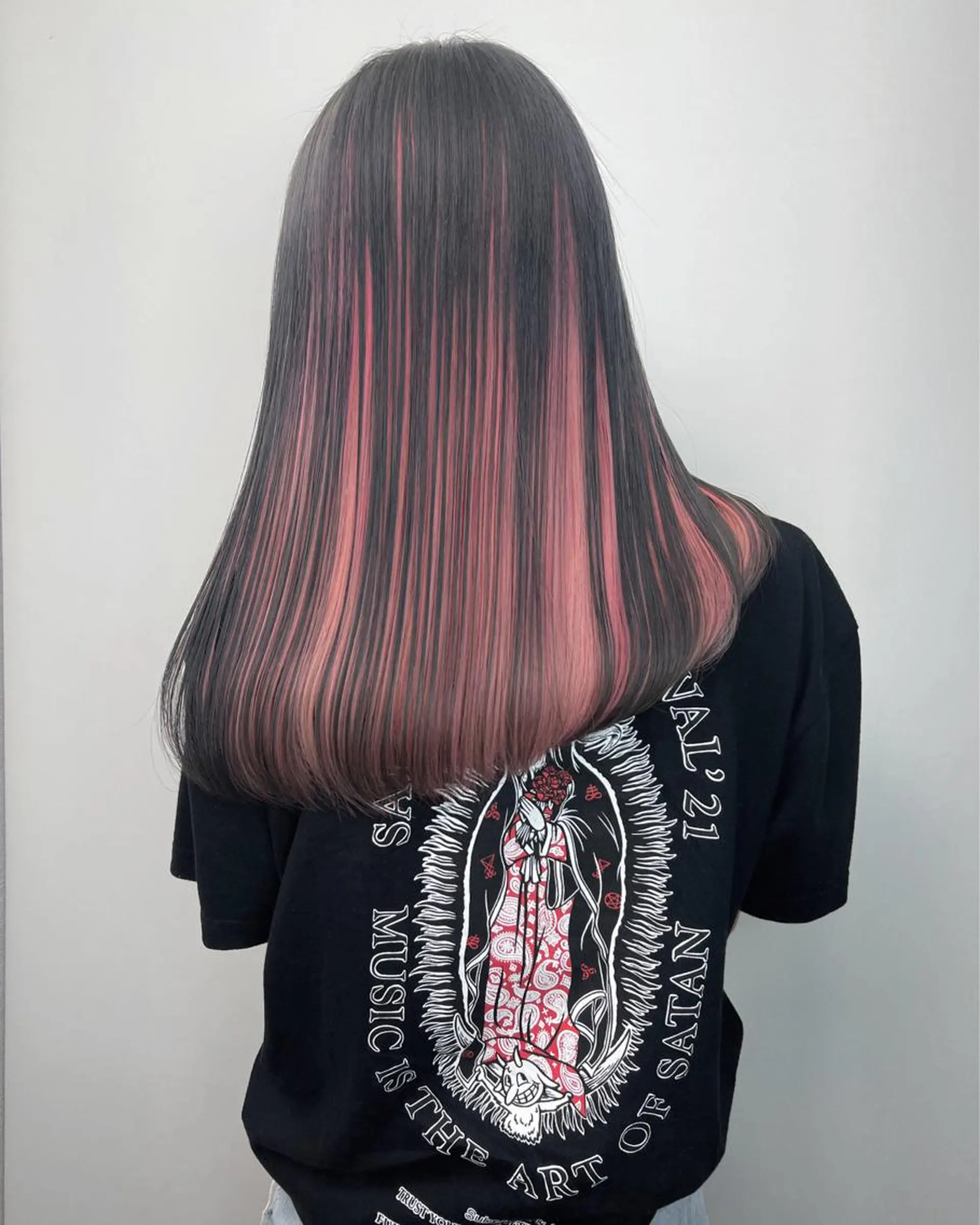 セミロング カラー シールエクステ バレイヤージュ ミストバング ブリーチ ダブルカラー ヘアカラー トリートメント 【KIRA 代表】 TATSUYAのヘアスタイル