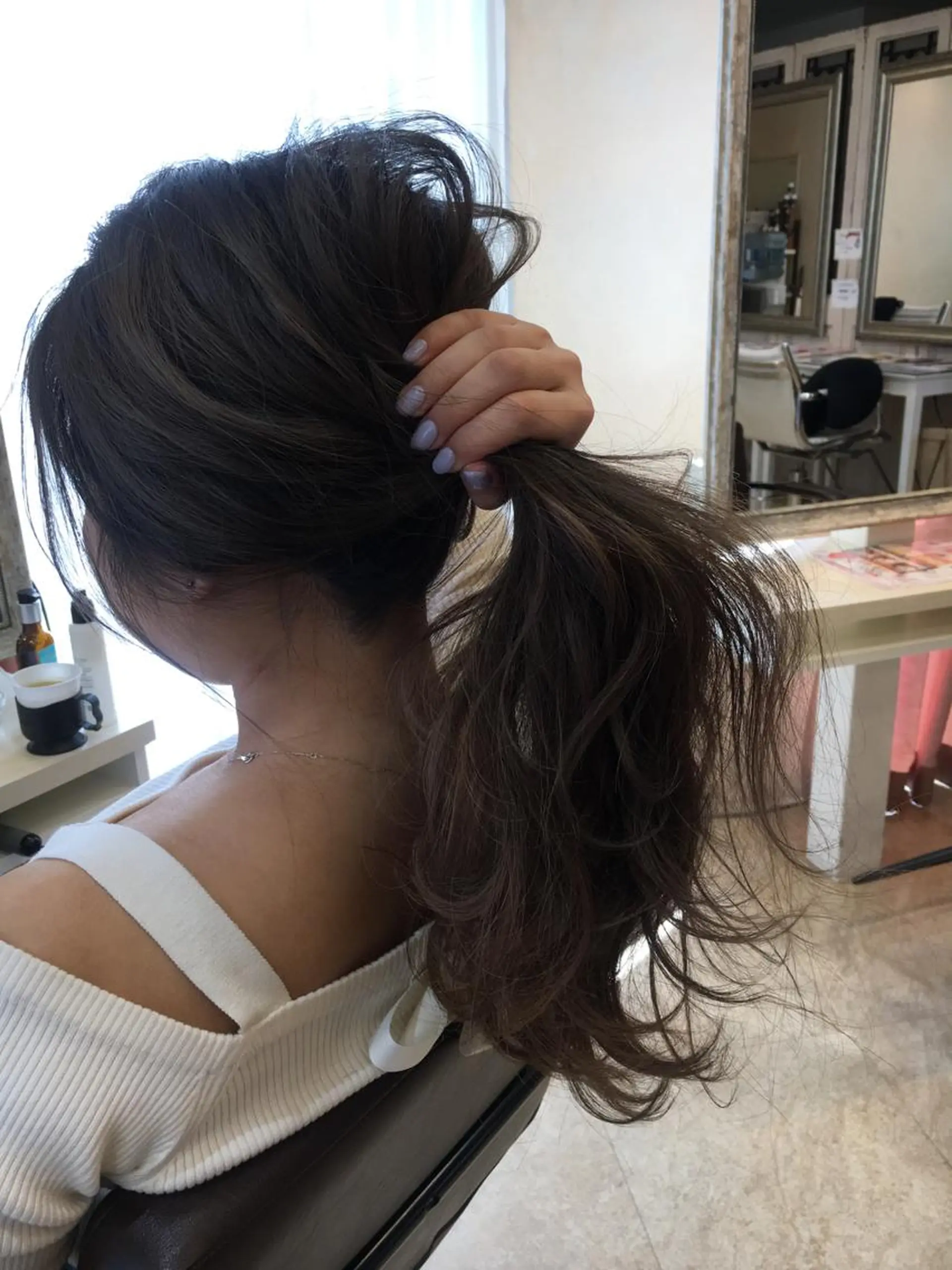 ロング アッシュ 角床直哉 カラーカットNO 1のヘアスタイル