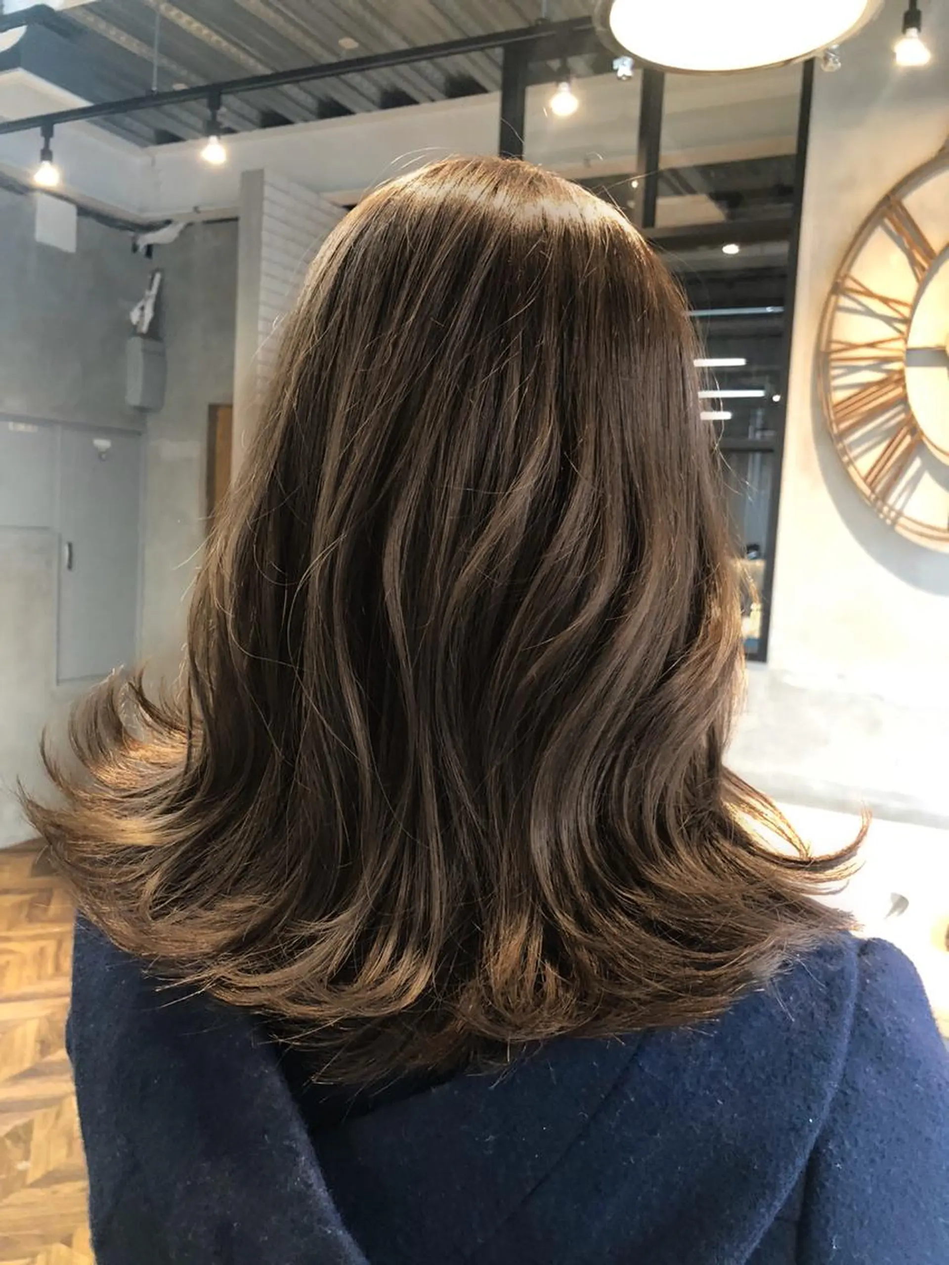 ミディアム カラー 遠藤 眞実のヘアスタイル