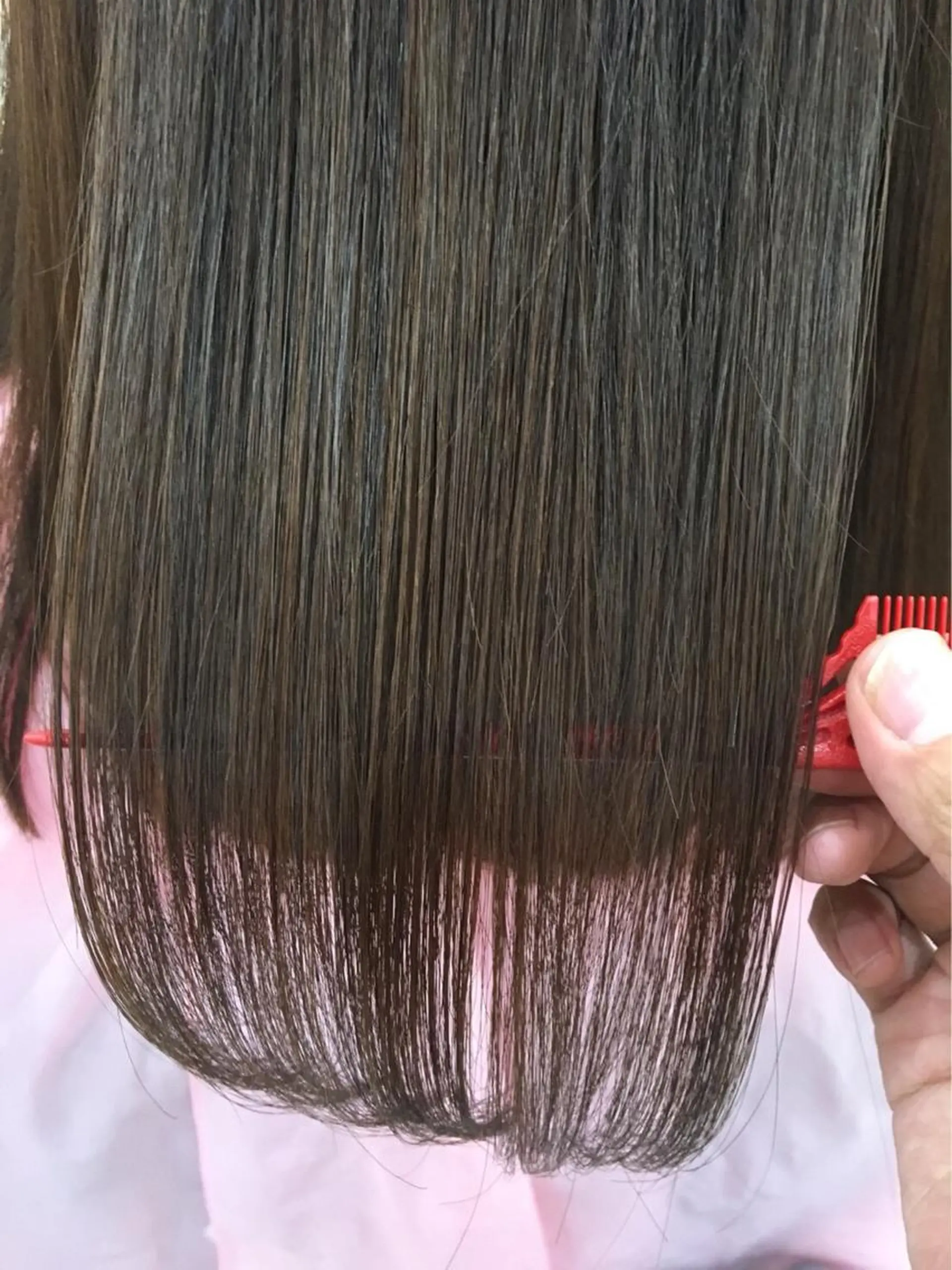 セミロング 縮毛矯正 野澤 朱里のヘアスタイル