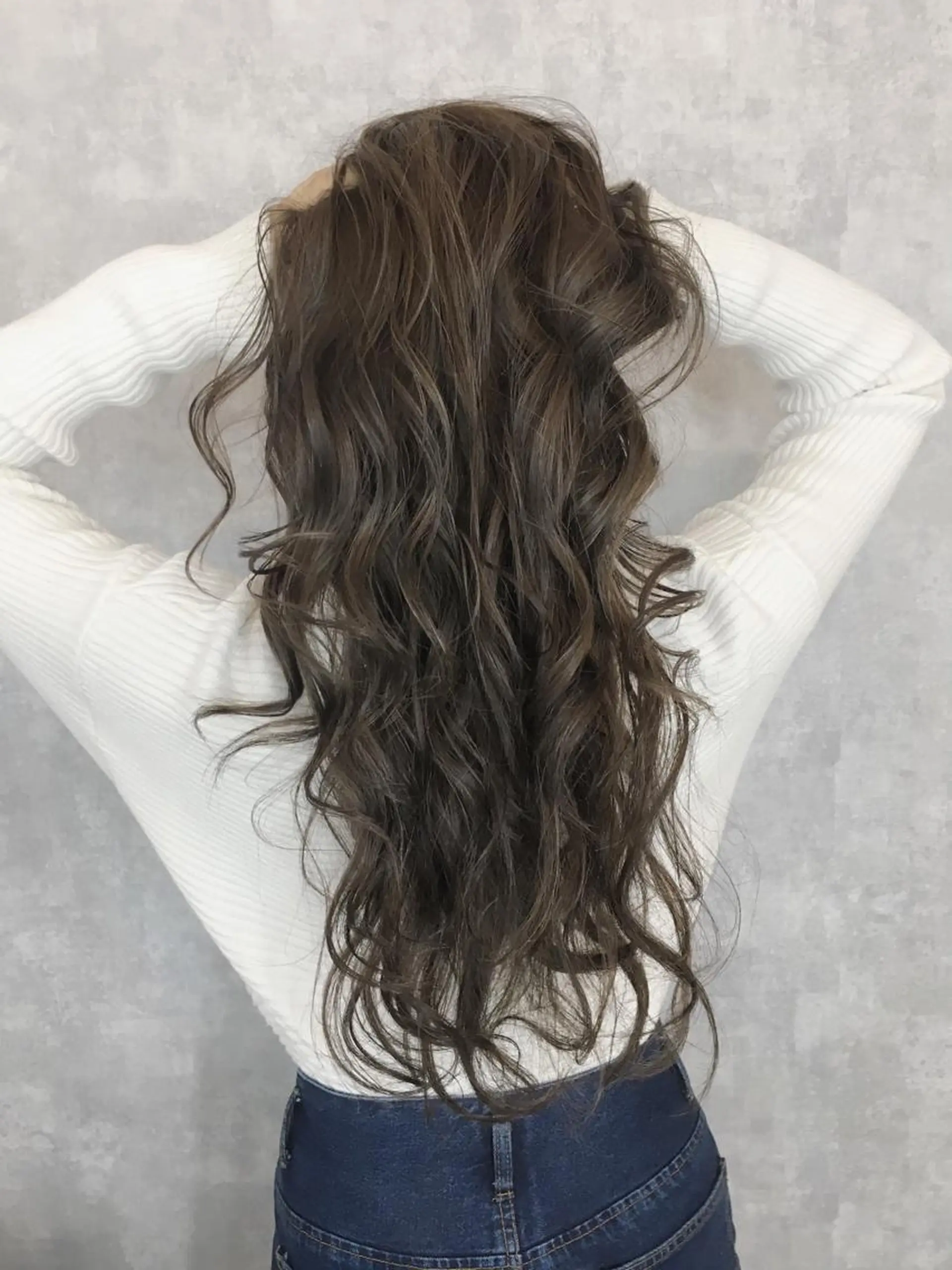 ロング カラー グレージュ ハイライトカラー ハイライト レイヤーカット BLend 渋谷のヘアスタイル