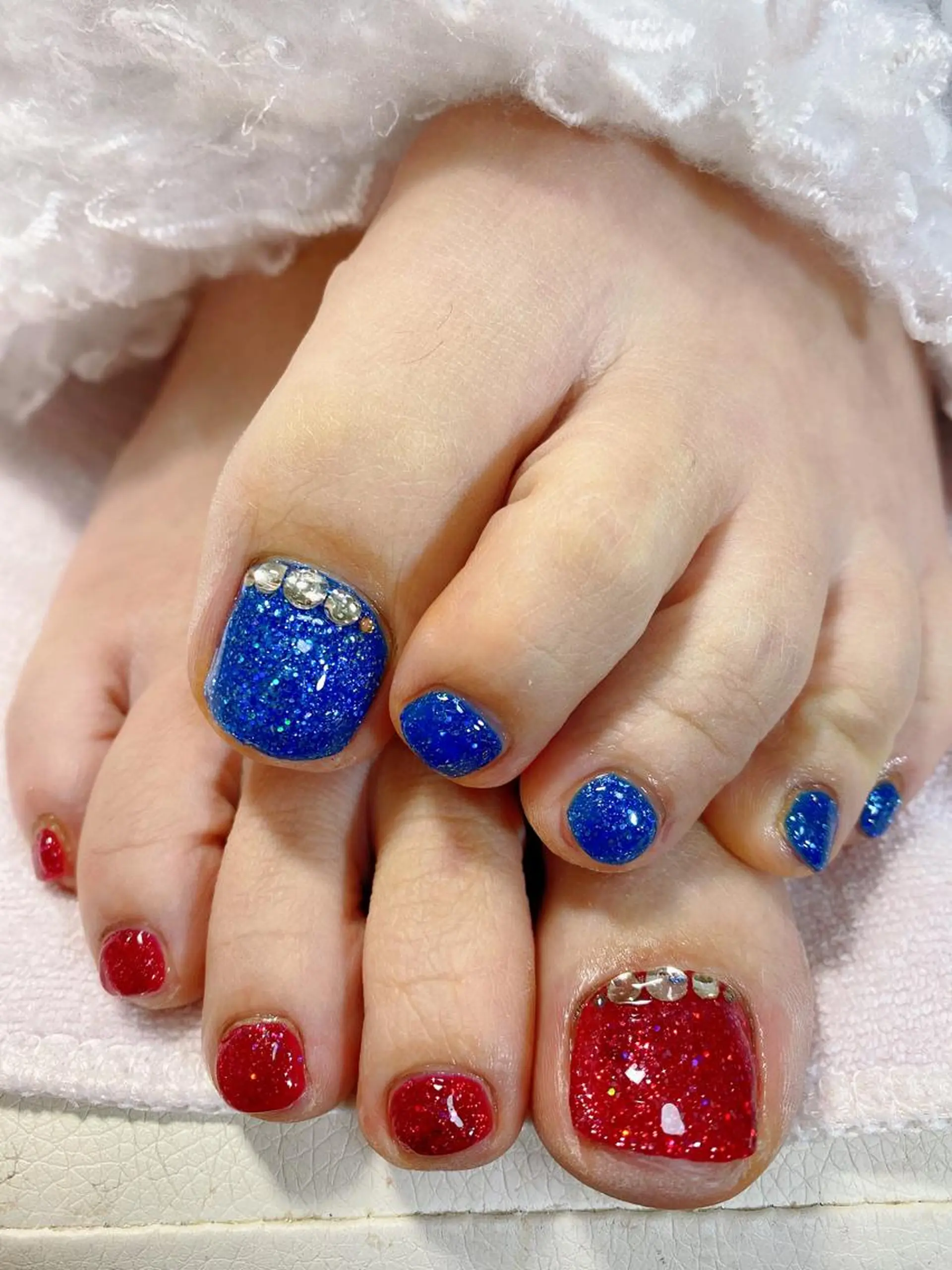 ネイル フットネイル シンプルネイル フットネイル Jasmine nailsalon所属・ジャスミン ネイルサロンのネイルデザイン