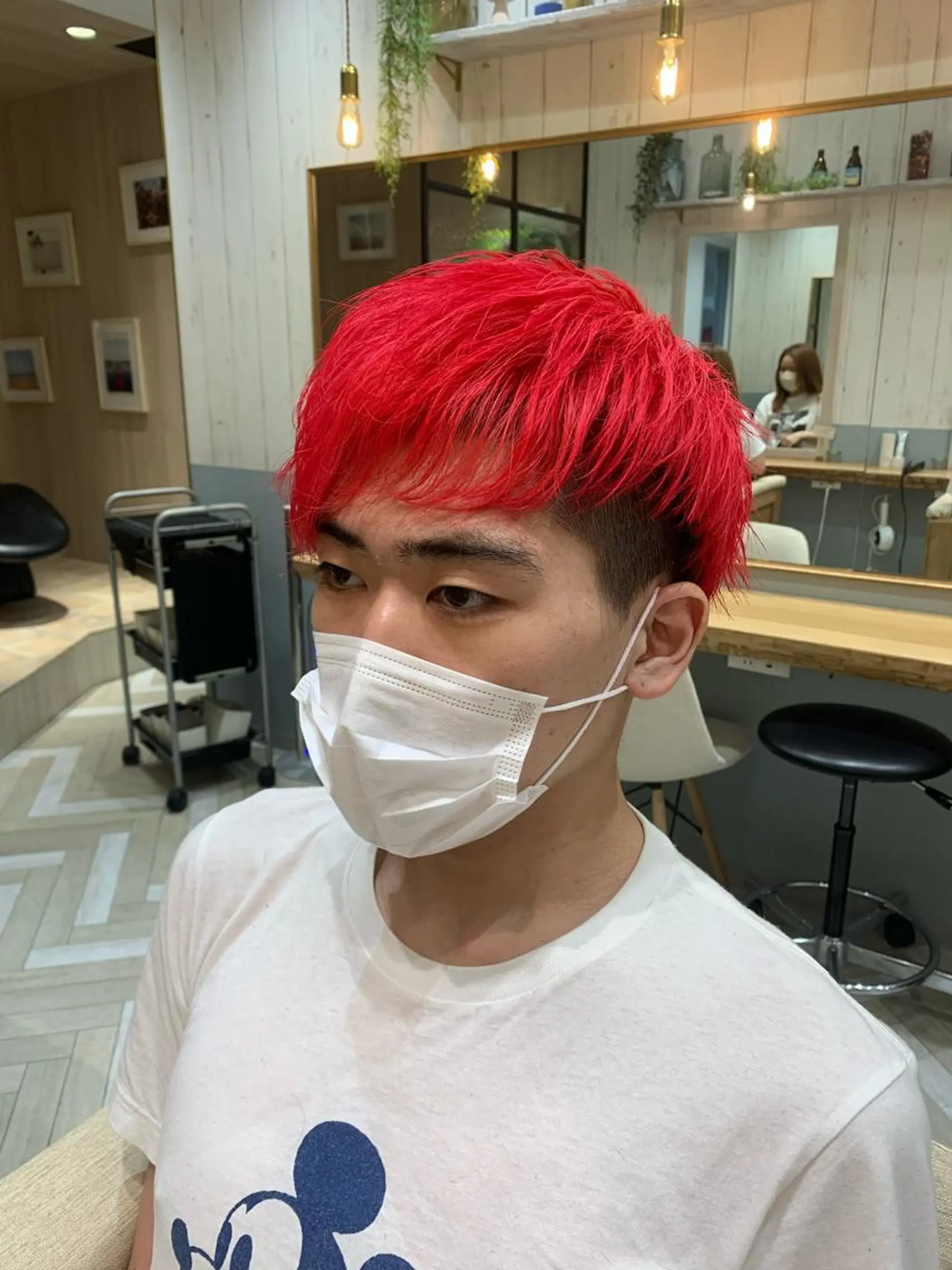 ショート カラー メンズ メンズハイトーン ハイトーンカラー レッドカラー 新宿/韓国レイヤー 髪質改善カラー/角所のヘアスタイル