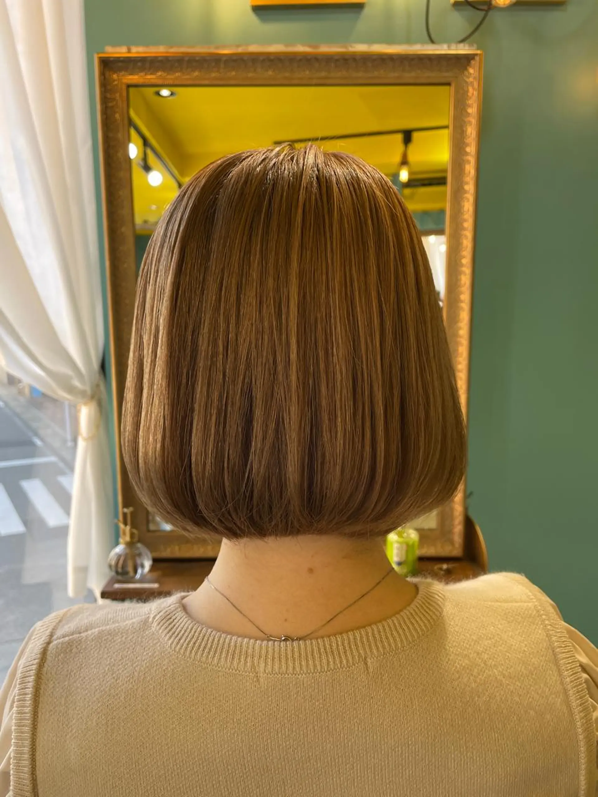 ミディアム カラー ベージュカラー ダブルカラー ボブ ヘアカラー トリートメント 末石 智のヘアスタイル