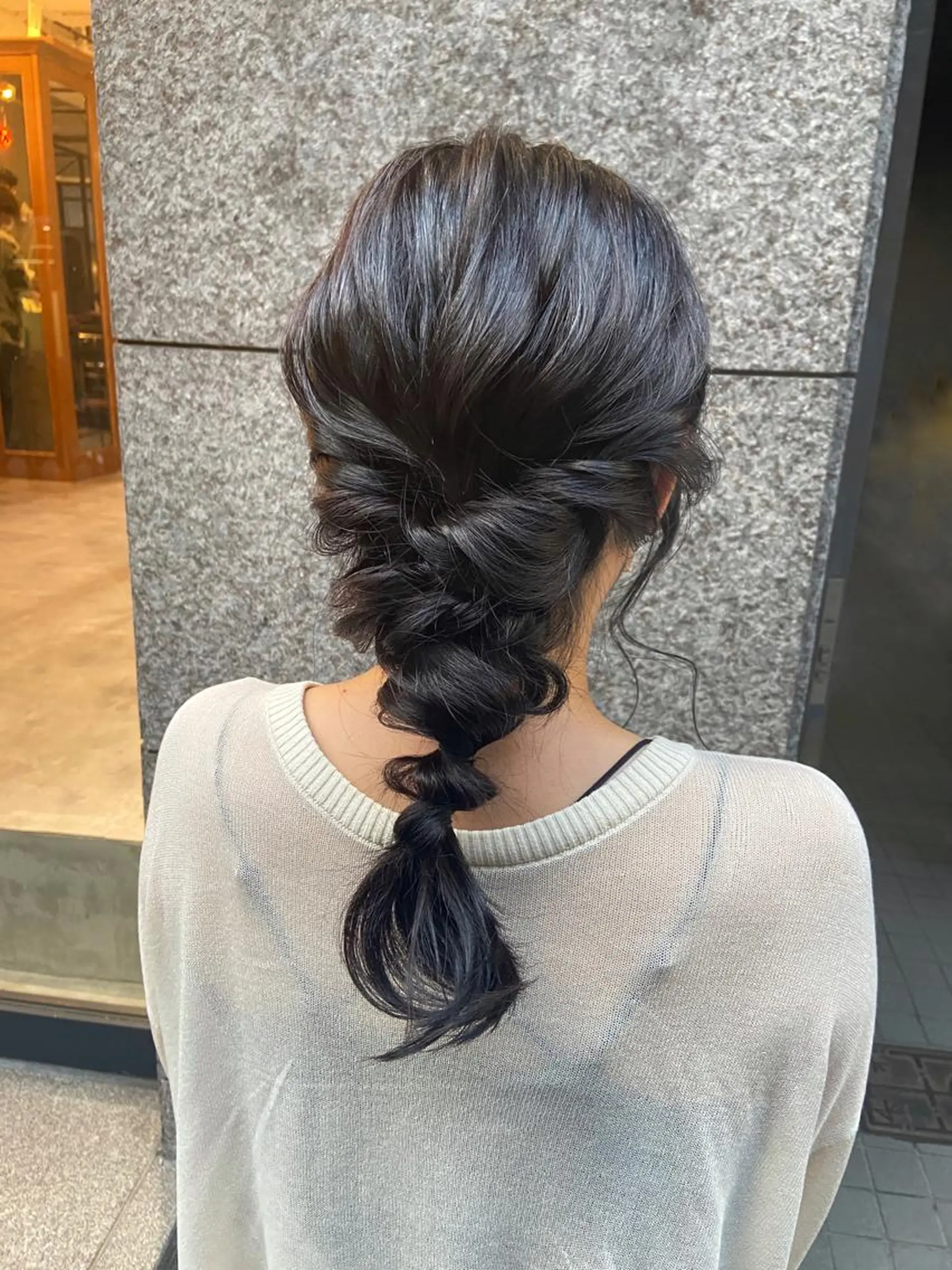 ロング カラー 黒髪 グレーブラック THINK SHOP sakiのヘアスタイル