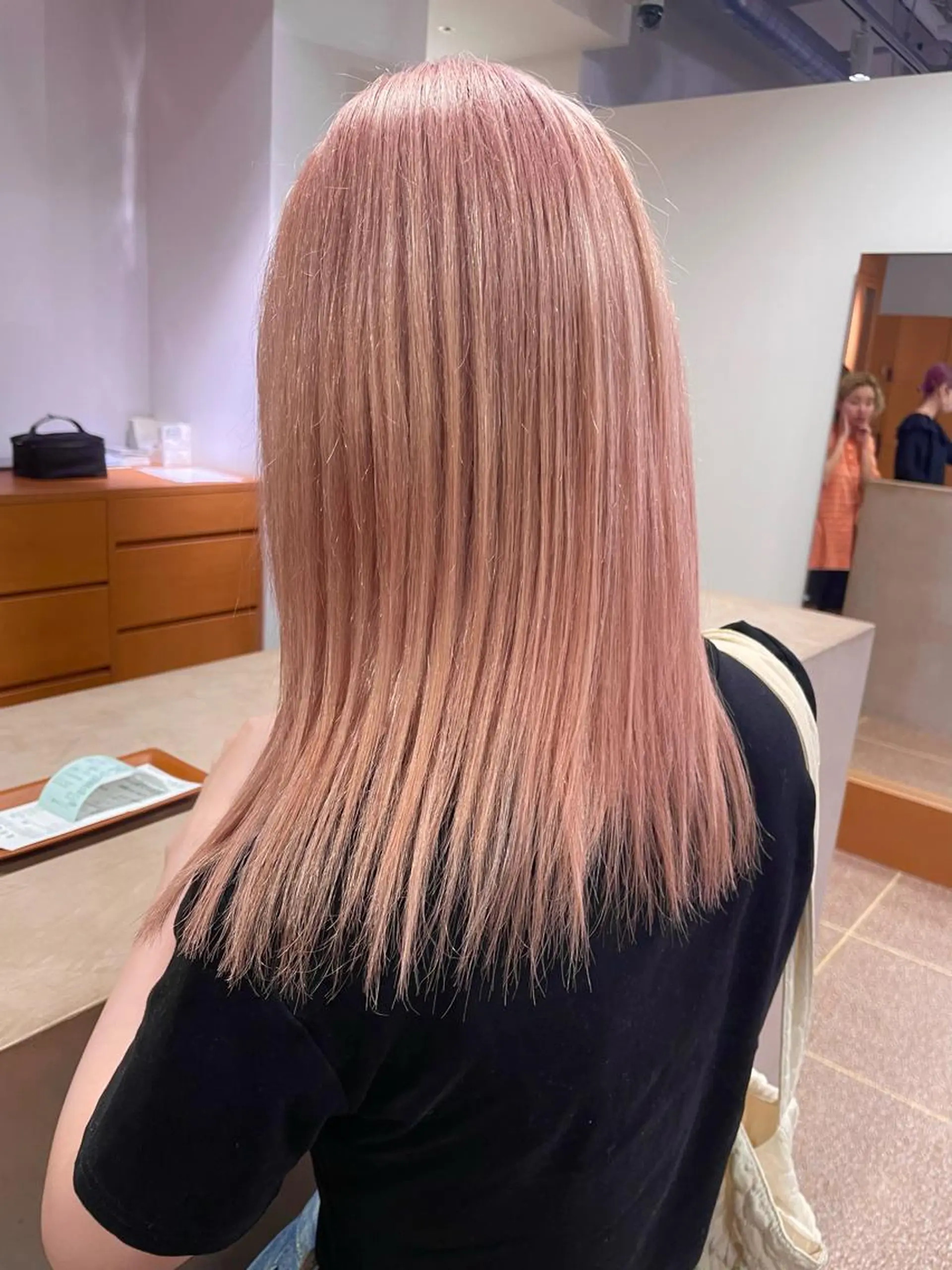 セミロング ハイライト/ブリーチ /綾華のヘアスタイル