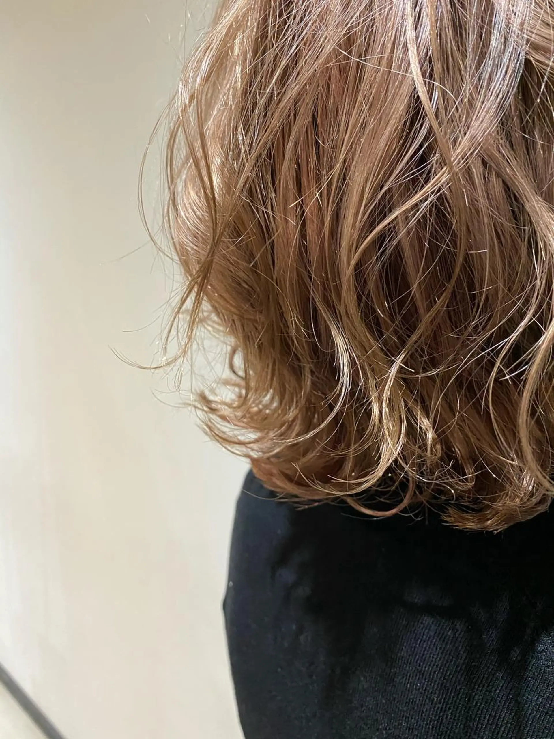 ミディアム カラー ピンクカラー 三宅 涼馬のヘアスタイル