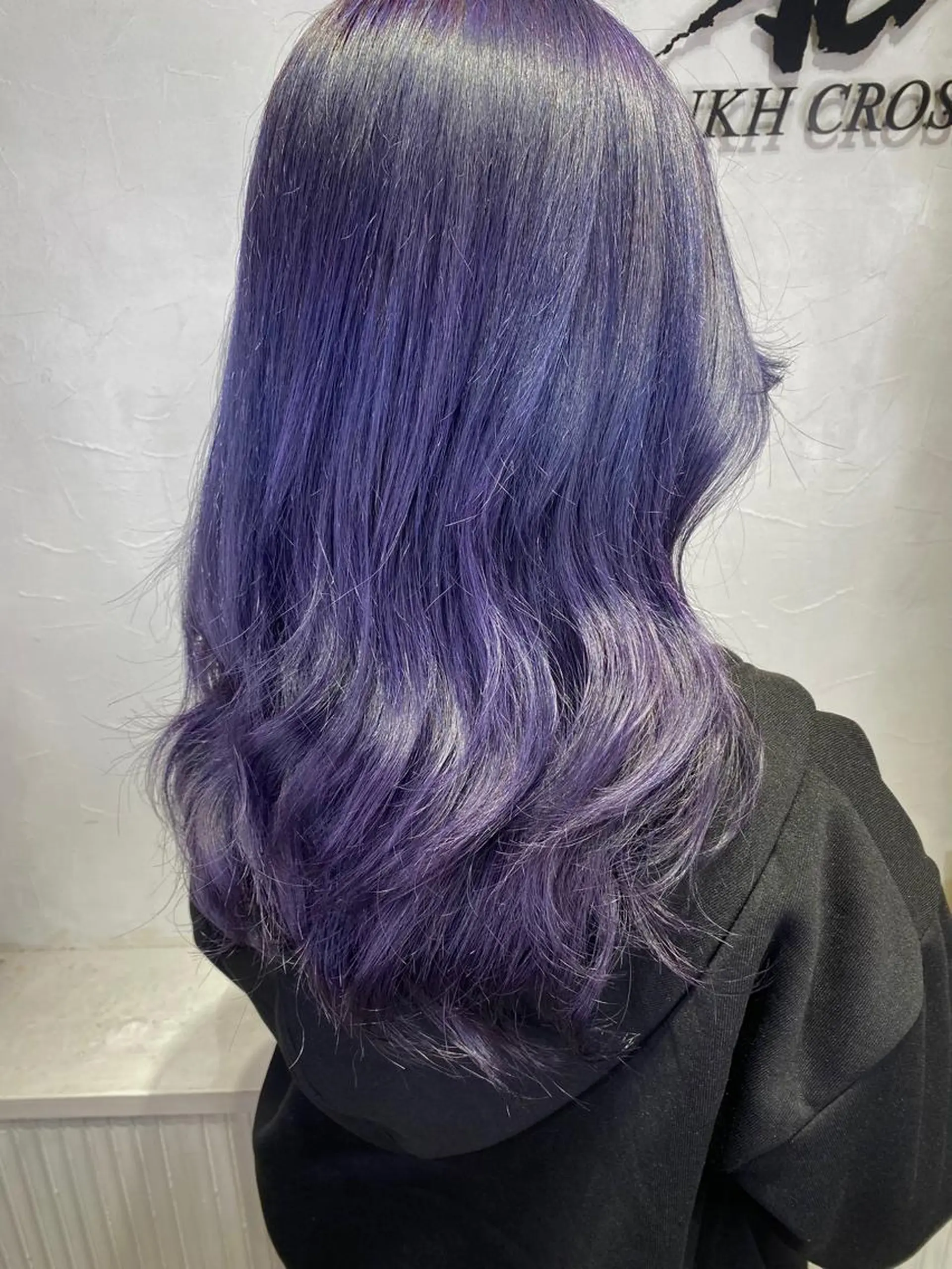 ミディアム カラー ブリーチ ブルーカラー ブルーパープル パープルカラー ✨デザインカラー✨ ✂️kouki✂️のヘアスタイル