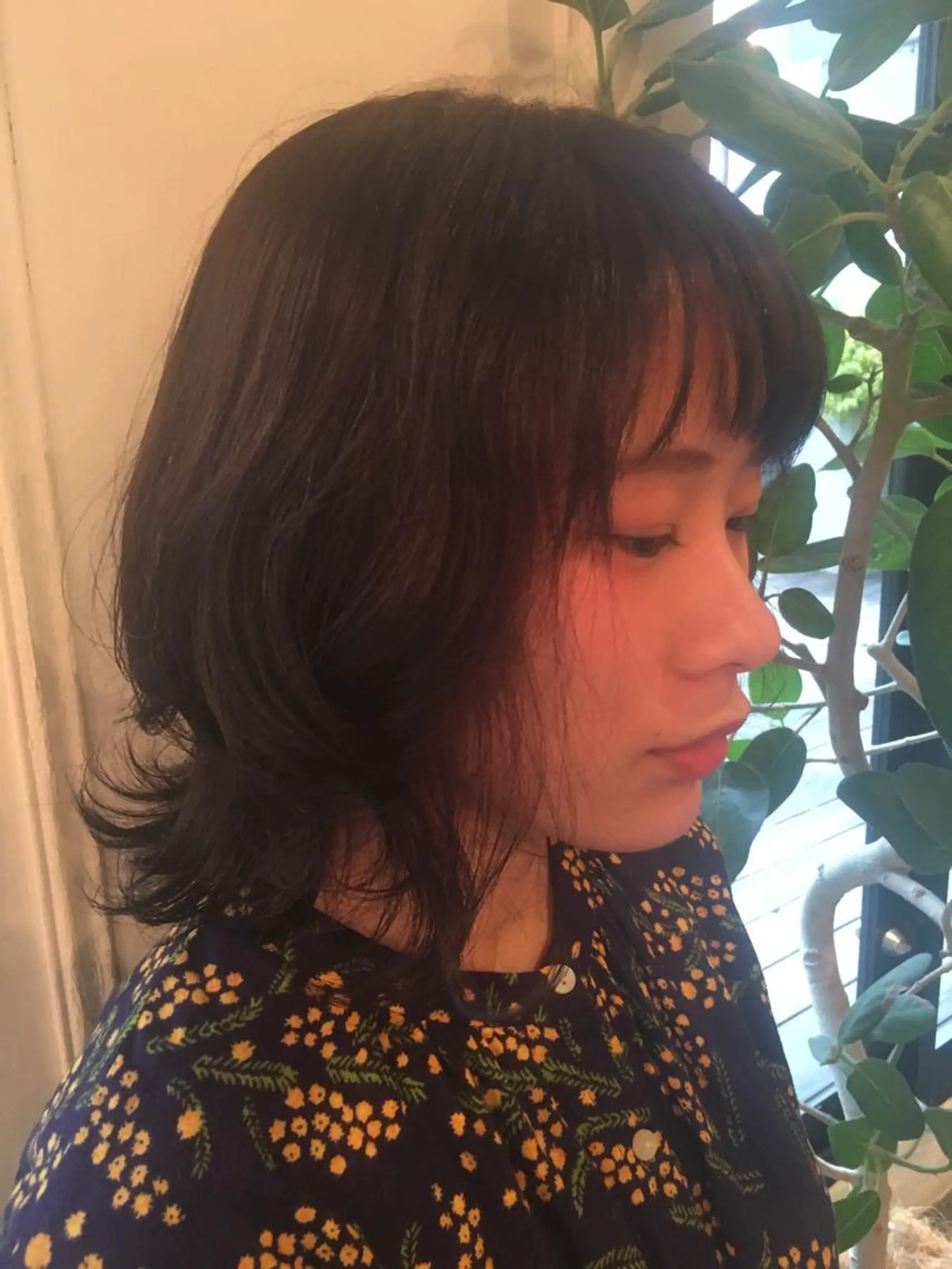 ミディアム レイヤーカット カット ヘアカラー トリートメント arts調布 スタイリスト杉山翔也のヘアスタイル