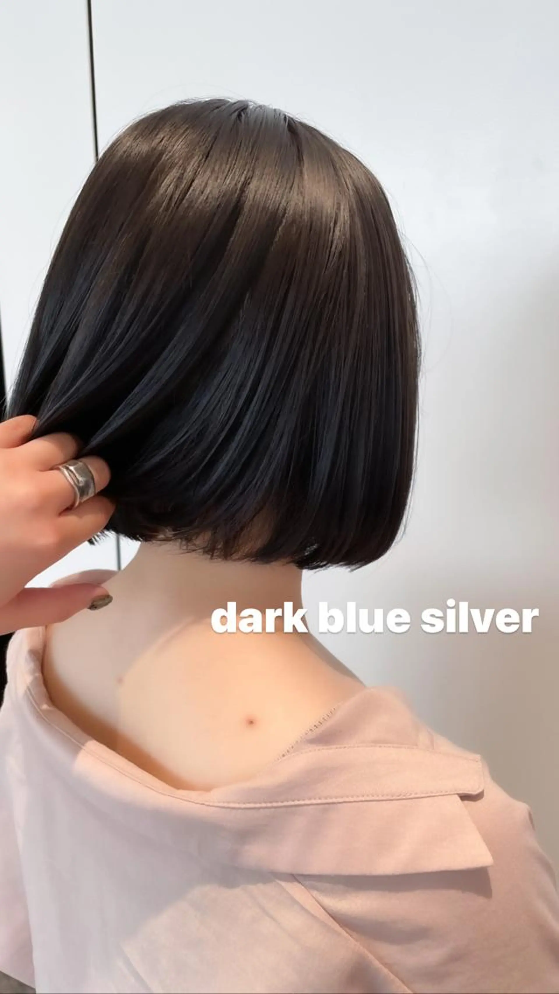 ショート カラー ヘアアレンジ ミニボブ/ブリーチ 🌈MISATOのヘアスタイル