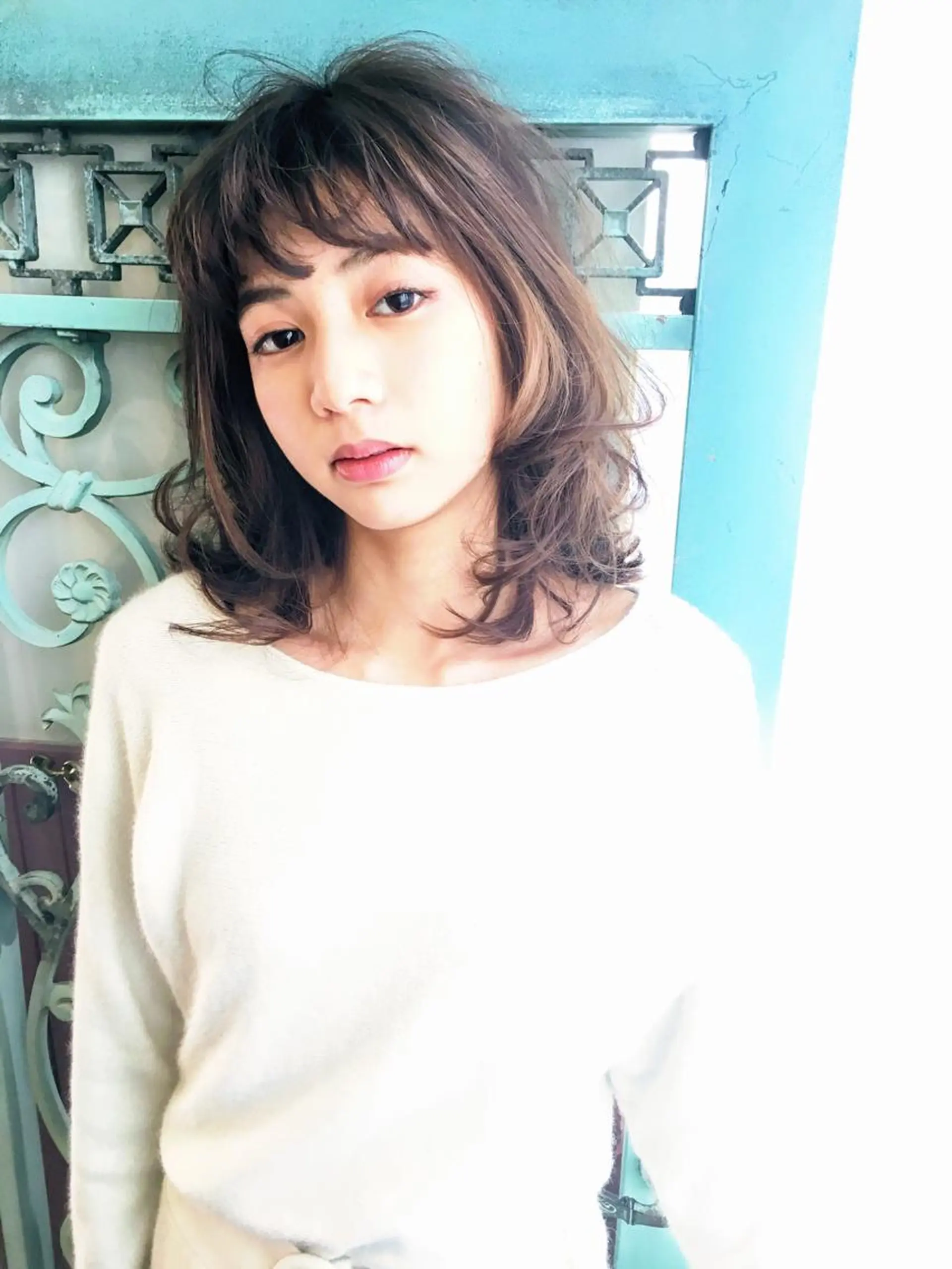 ミディアム カラー パーマ 表参道Lise おおいしおりのヘアスタイル