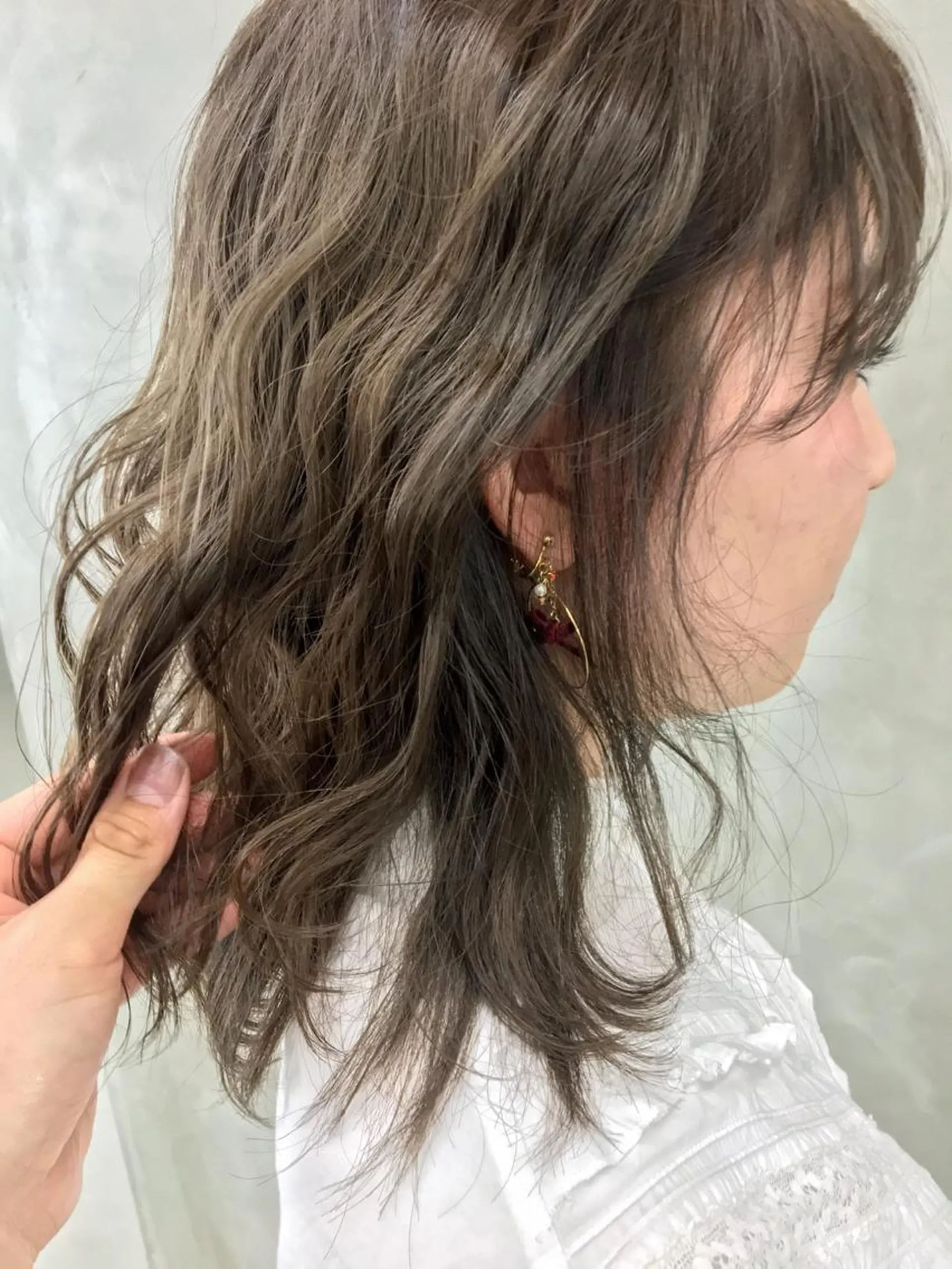 カラー ベージュカラー ブリーチ フォギーベージュ ブリーチなしカラー 外国人風カラー ヘッドスパ (女性限定)🍋モエのヘアスタイル