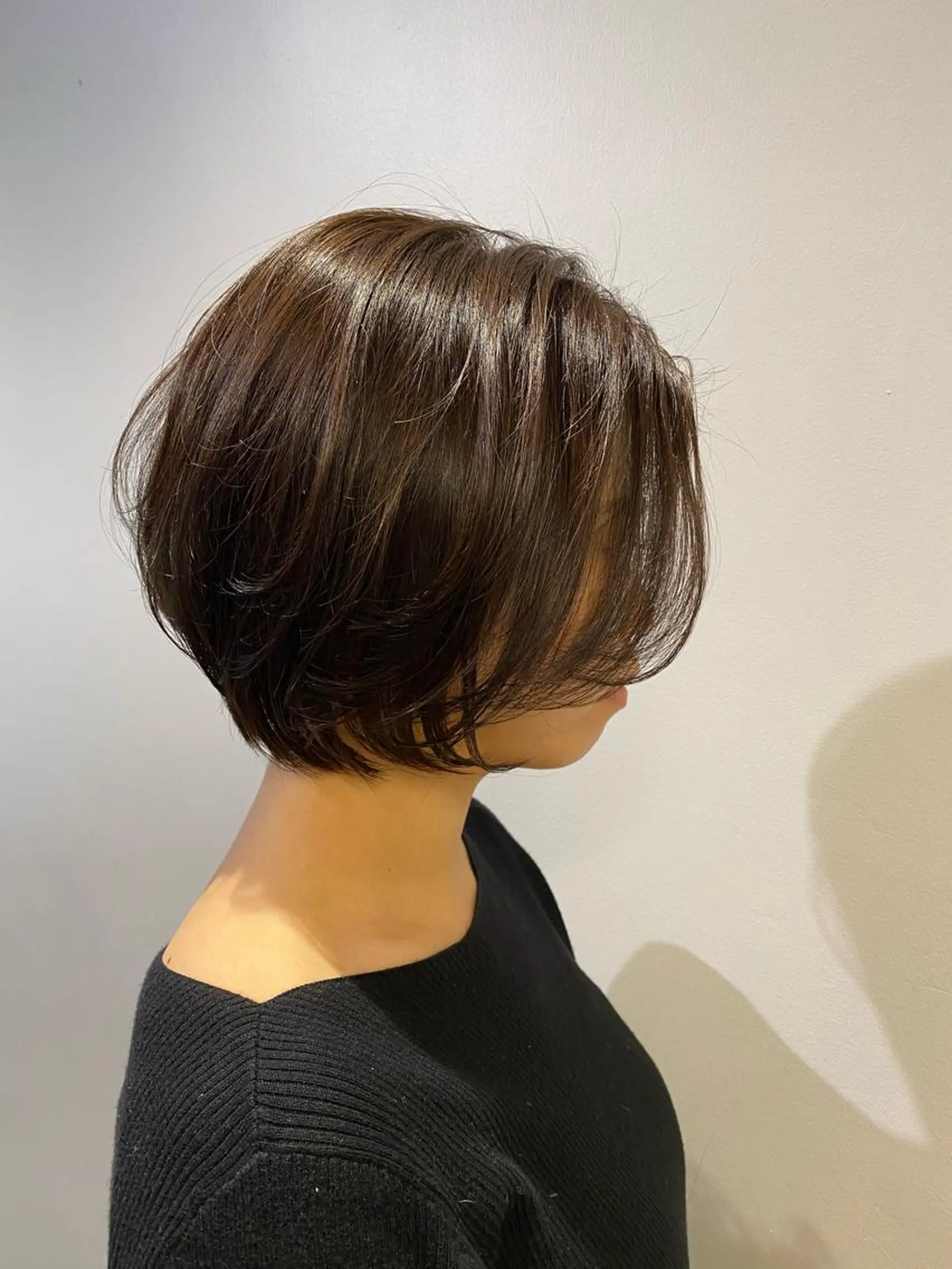 ショート カラー ブラウンカラー コバヤシ タイジュのヘアスタイル