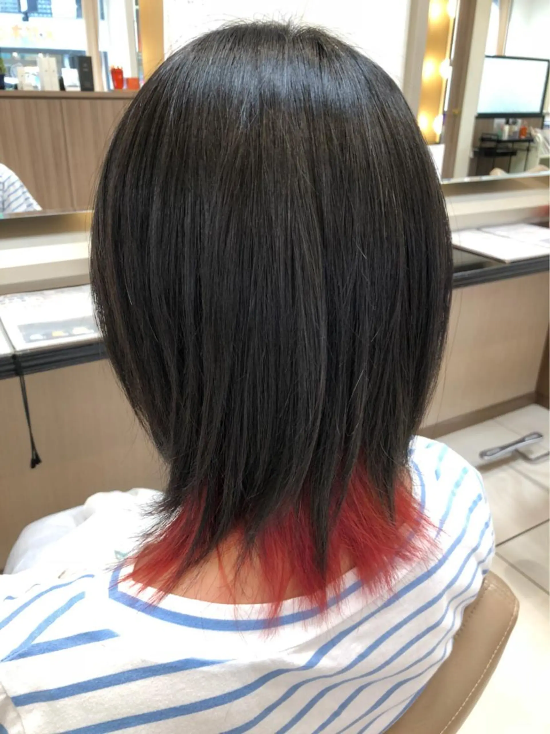 ミディアム カラー イルミナカラー 船戸 靖子のヘアスタイル