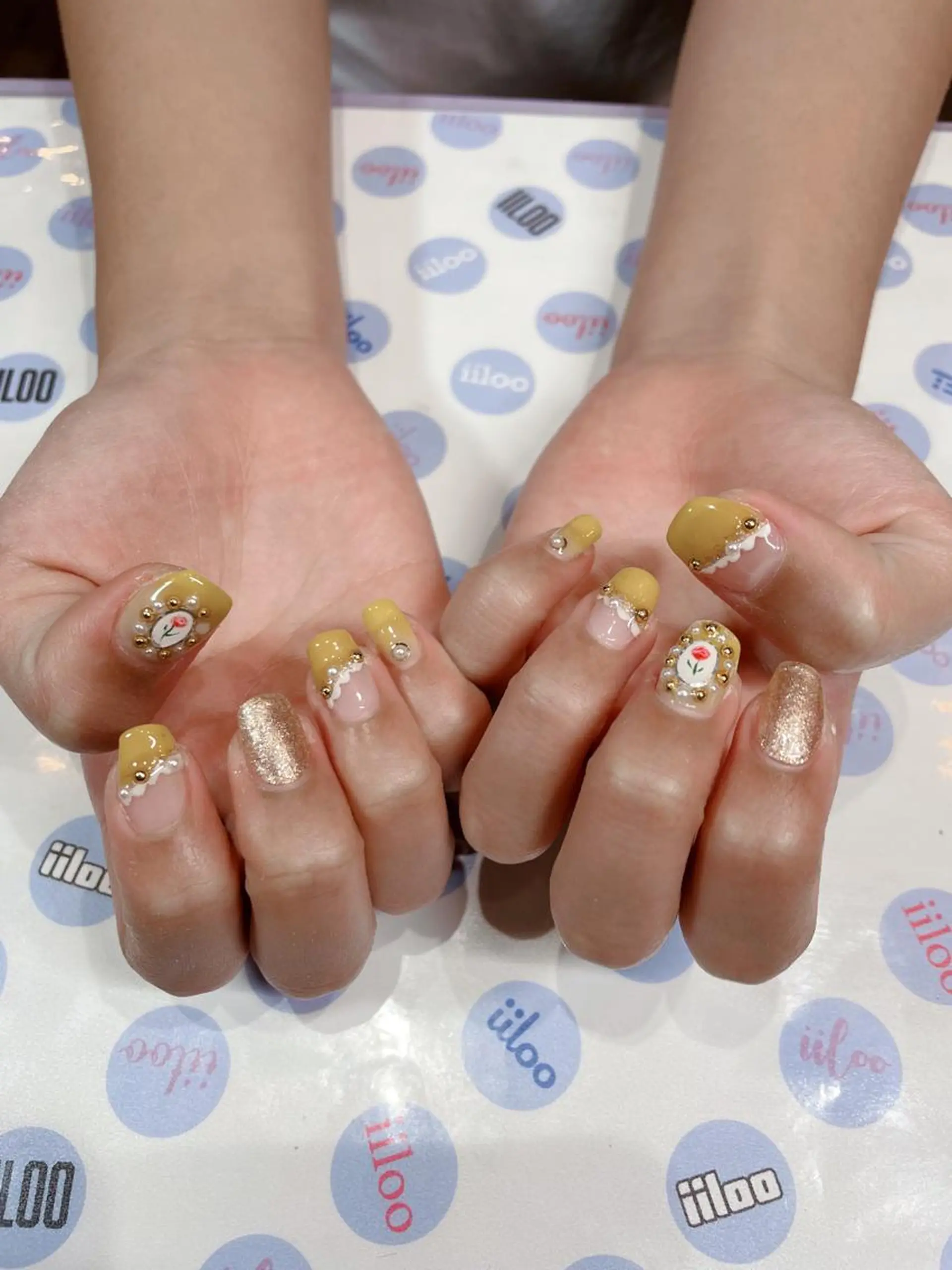 ネイル iiloo aromaworksのネイルデザイン