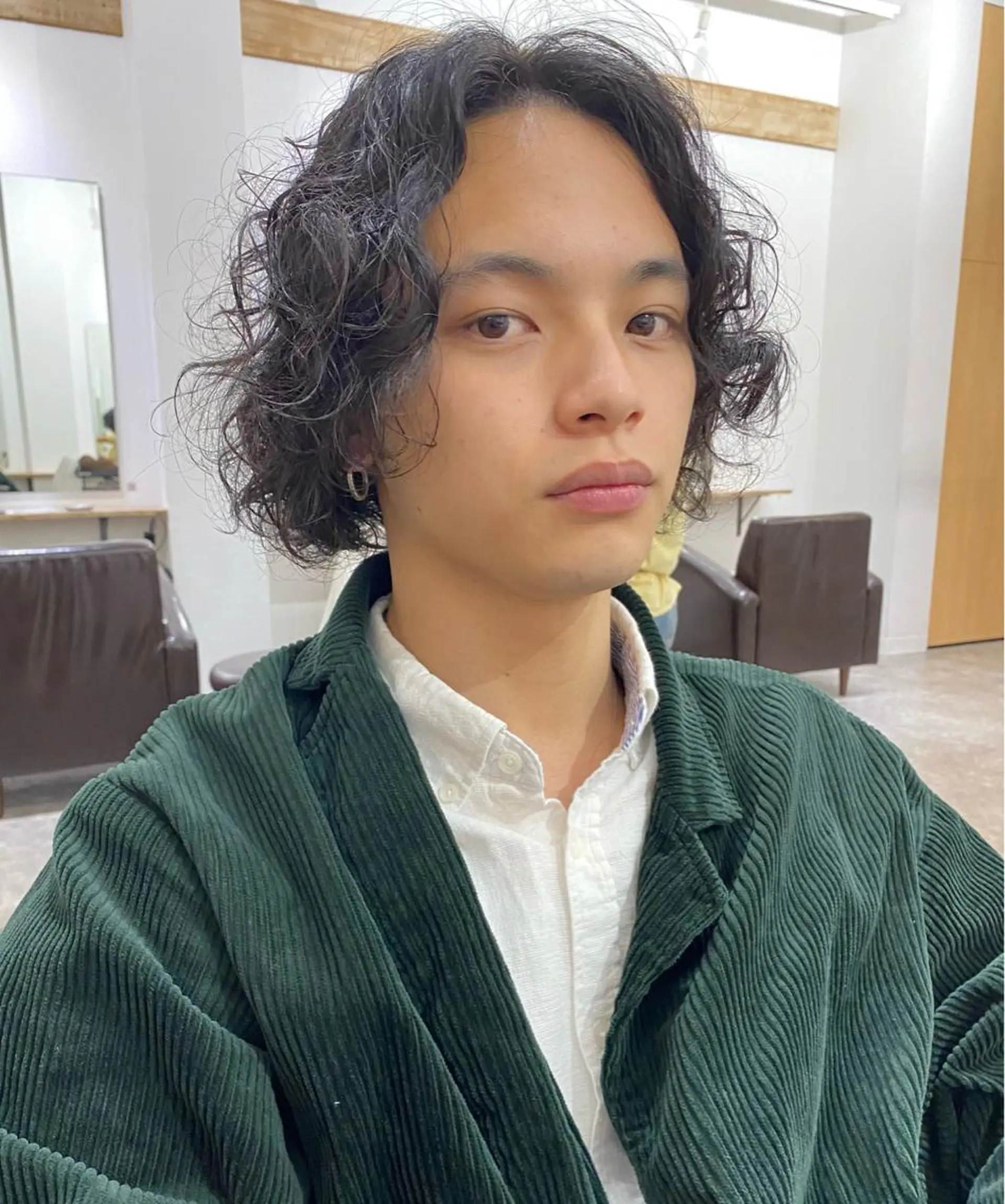 ミディアム パーマ メンズ ミディアムパーマ メンズパーマ 森貴裕/ベージュ/ パーマ/オリーブのヘアスタイル