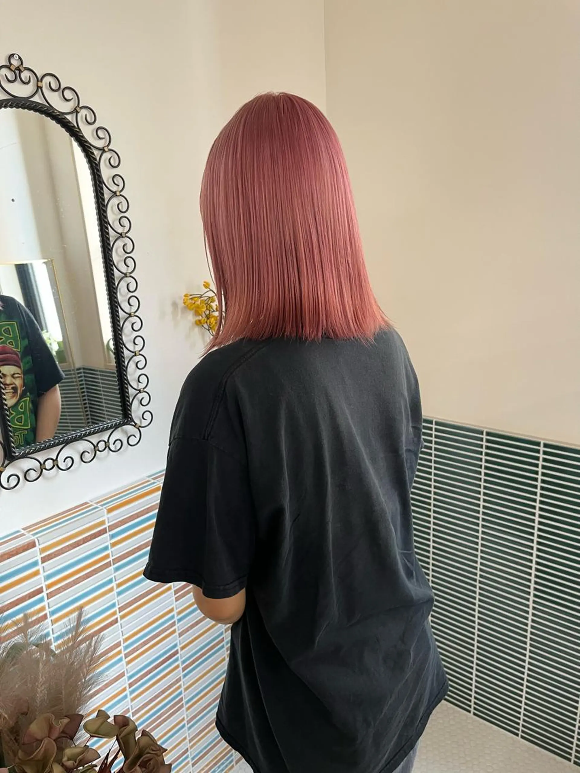 ミディアム カラー ブリーチ ピンクカラー ヘアカラー トリートメント 🩷ハイトーン透明感 レイヤー🩷ユリカのヘアスタイル