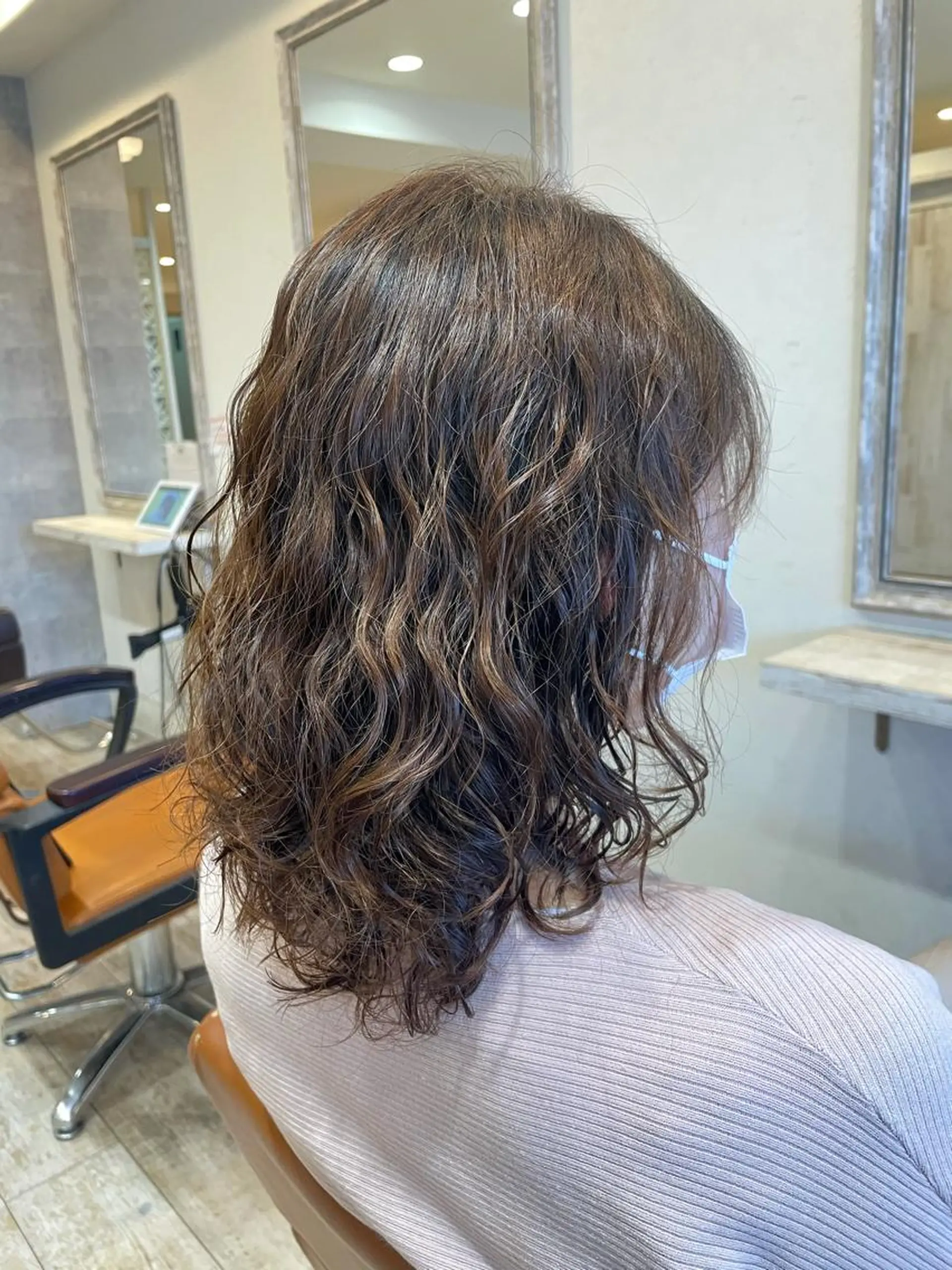 ミディアム パーマ 小顔/似合わせカット 杉山莉菜のヘアスタイル