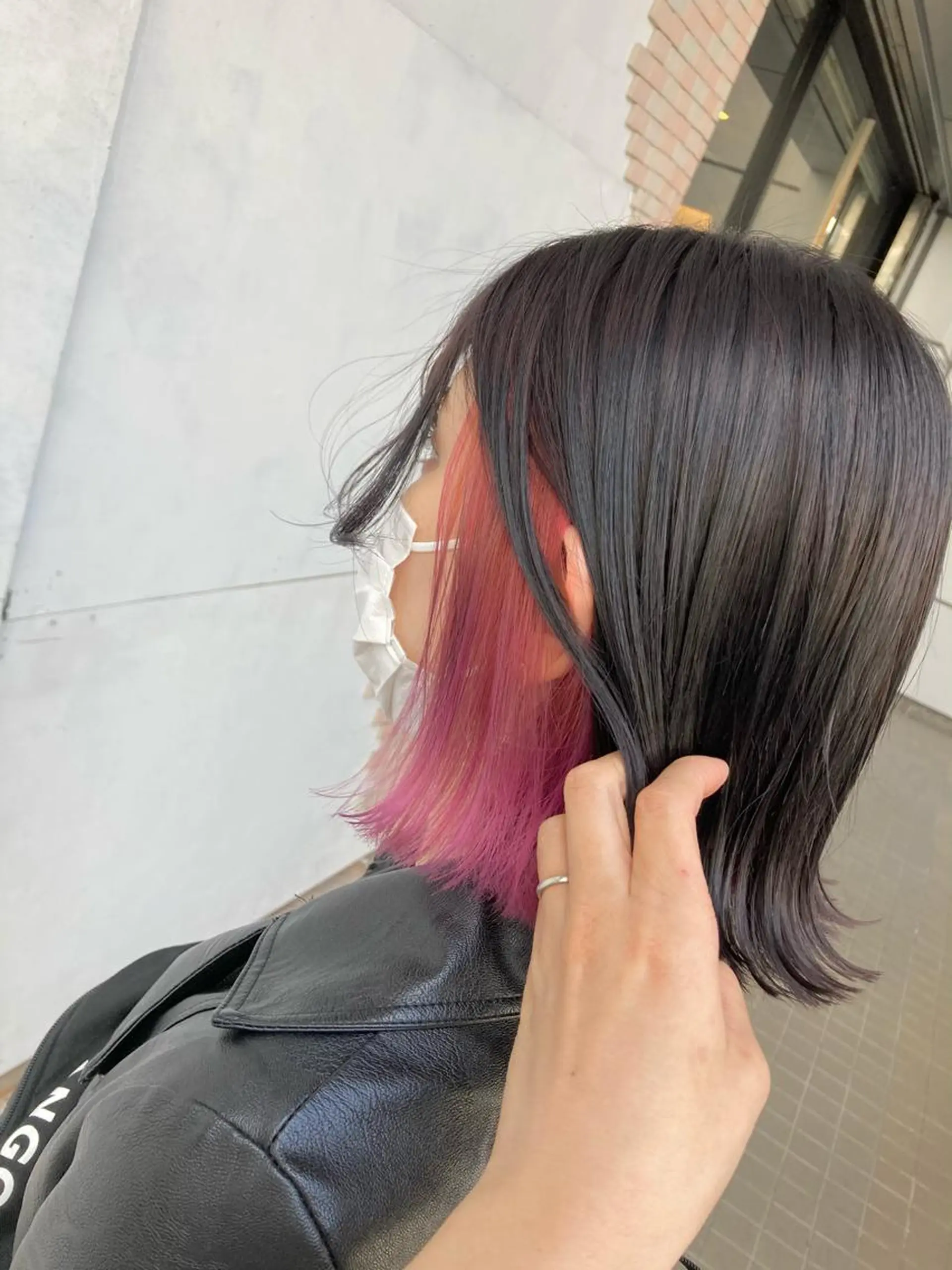 ショート カラー インナーカラー ピンクカラー カット ヘアカラー トリートメント SHAFT Ieiriのヘアスタイル