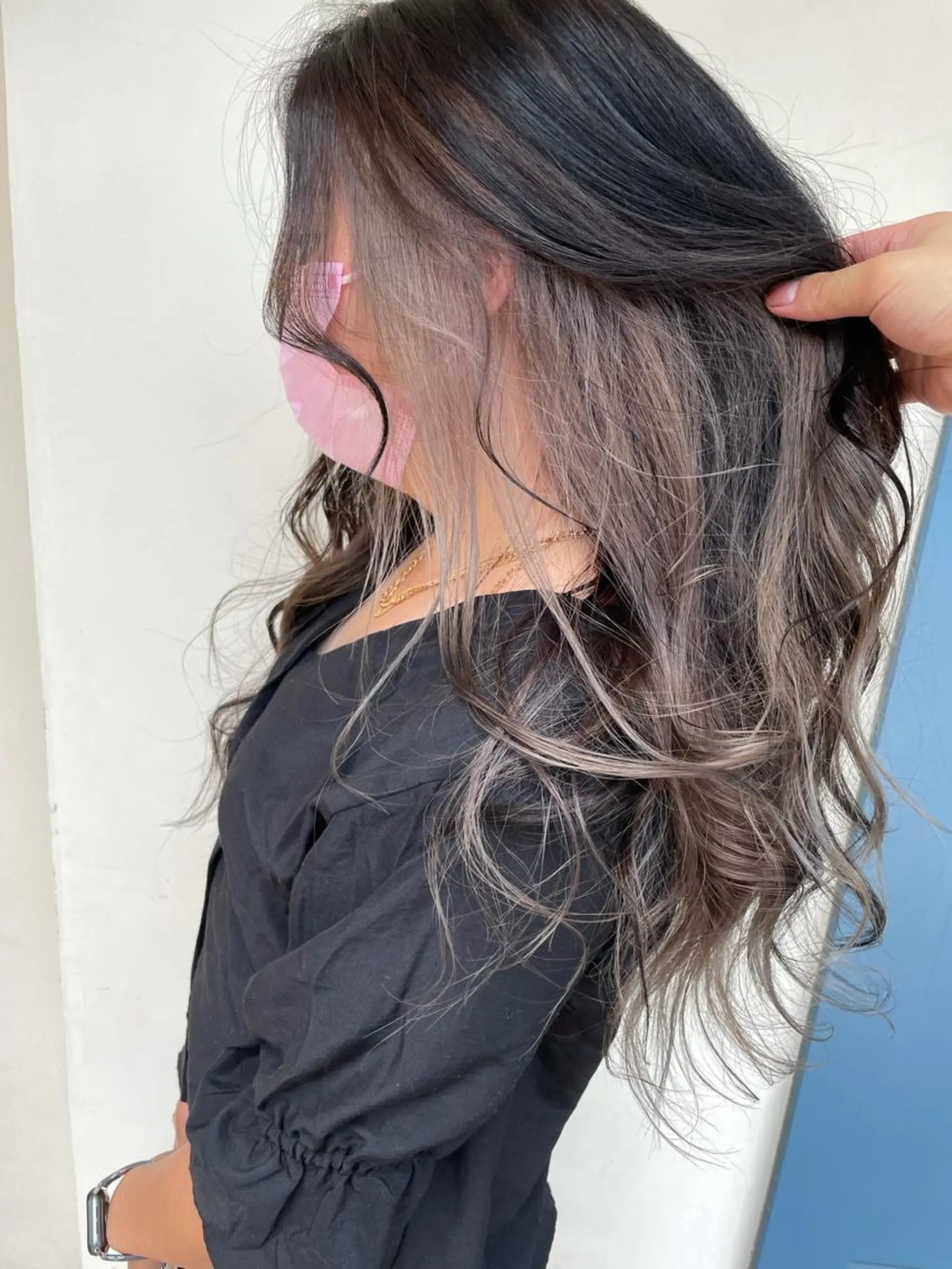 ロング ヘアカラー ブリーチ毛矯正.髪質 改善.髪にドラマをのヘアスタイル