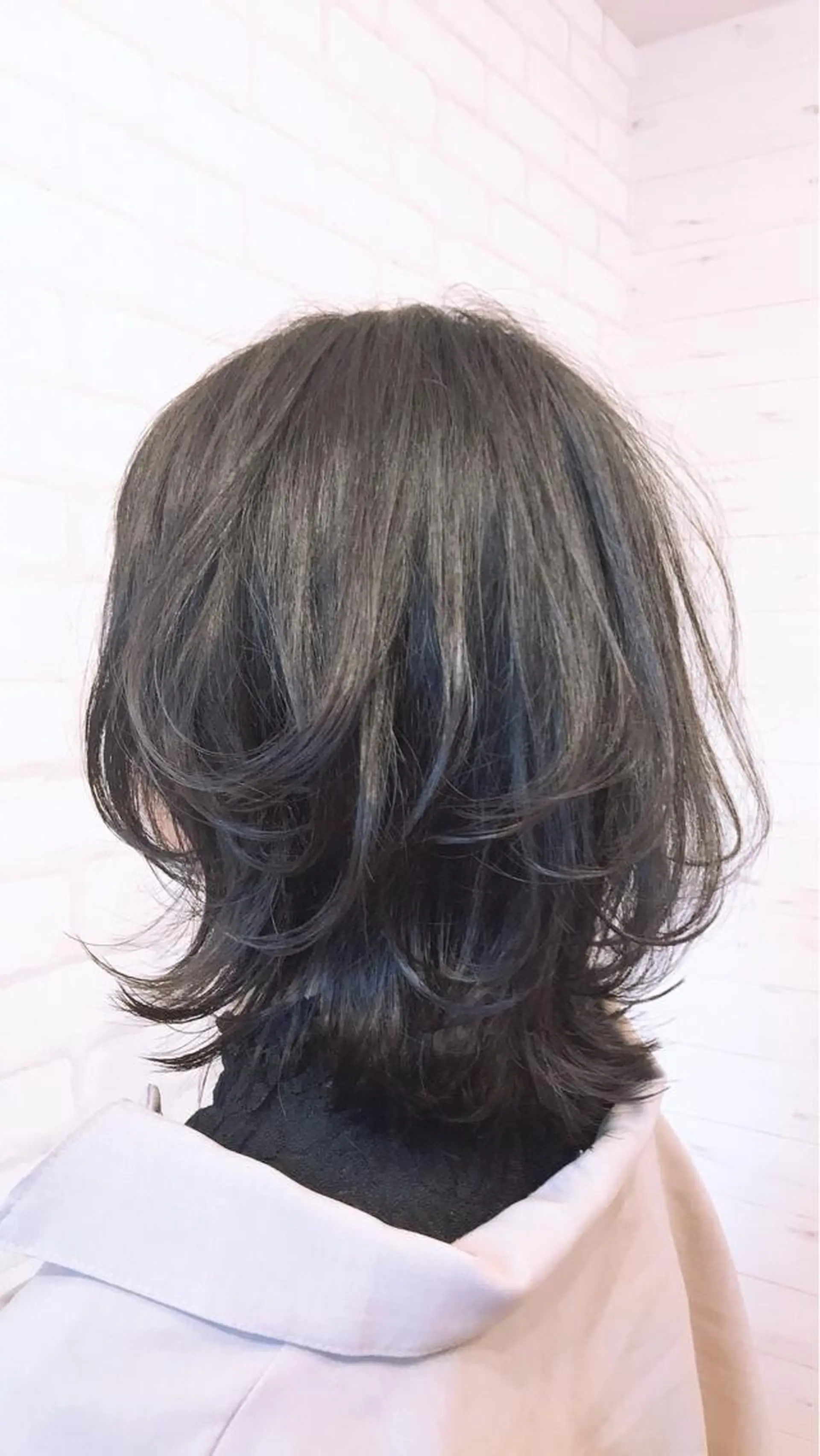 ミディアム カラー モテ前髪 タゴメ シンヤのヘアスタイル