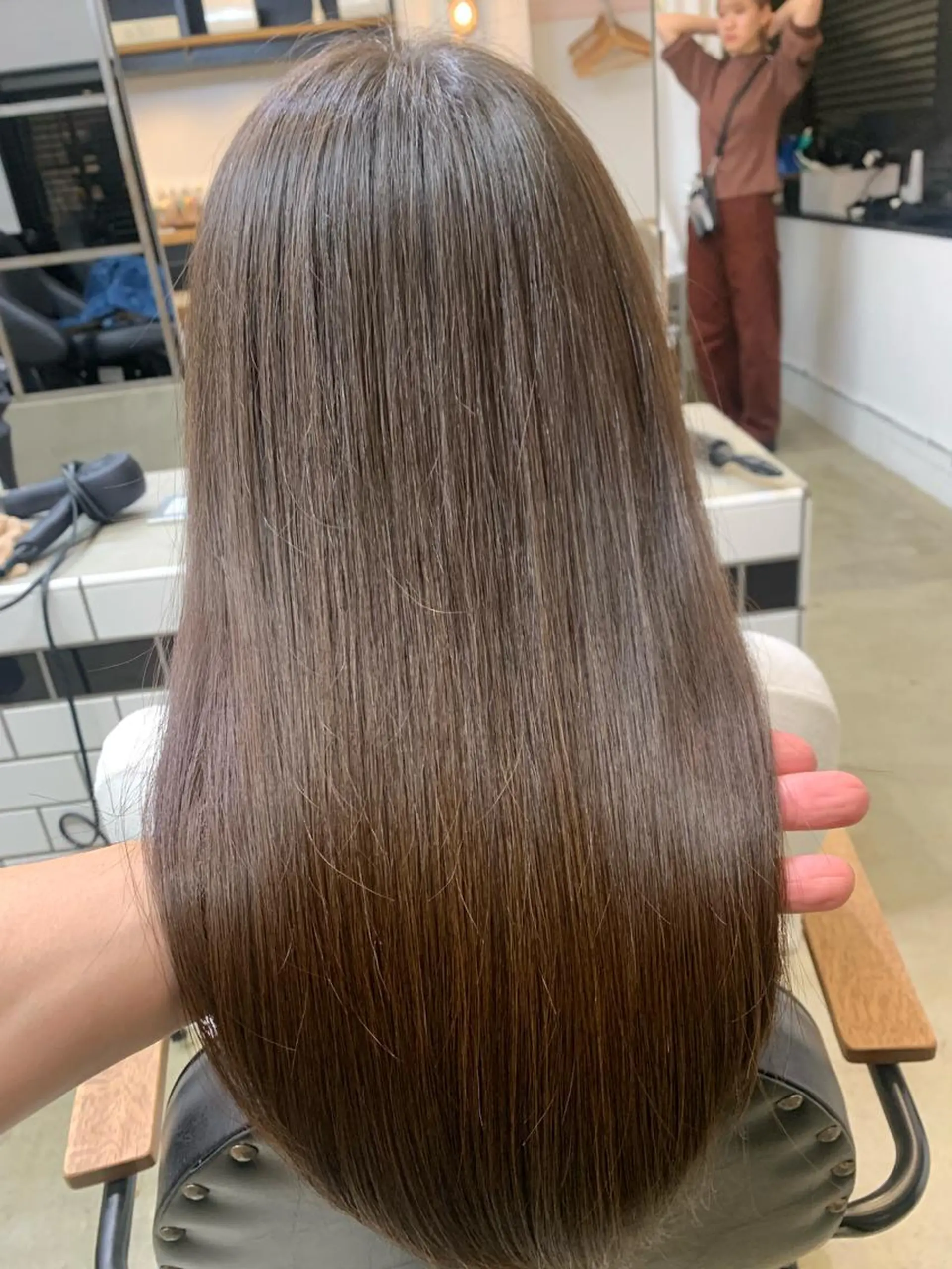 セミロング カラー セミロングパーマ ブリーチ トリートメント トップ スタイリストのヘアスタイル