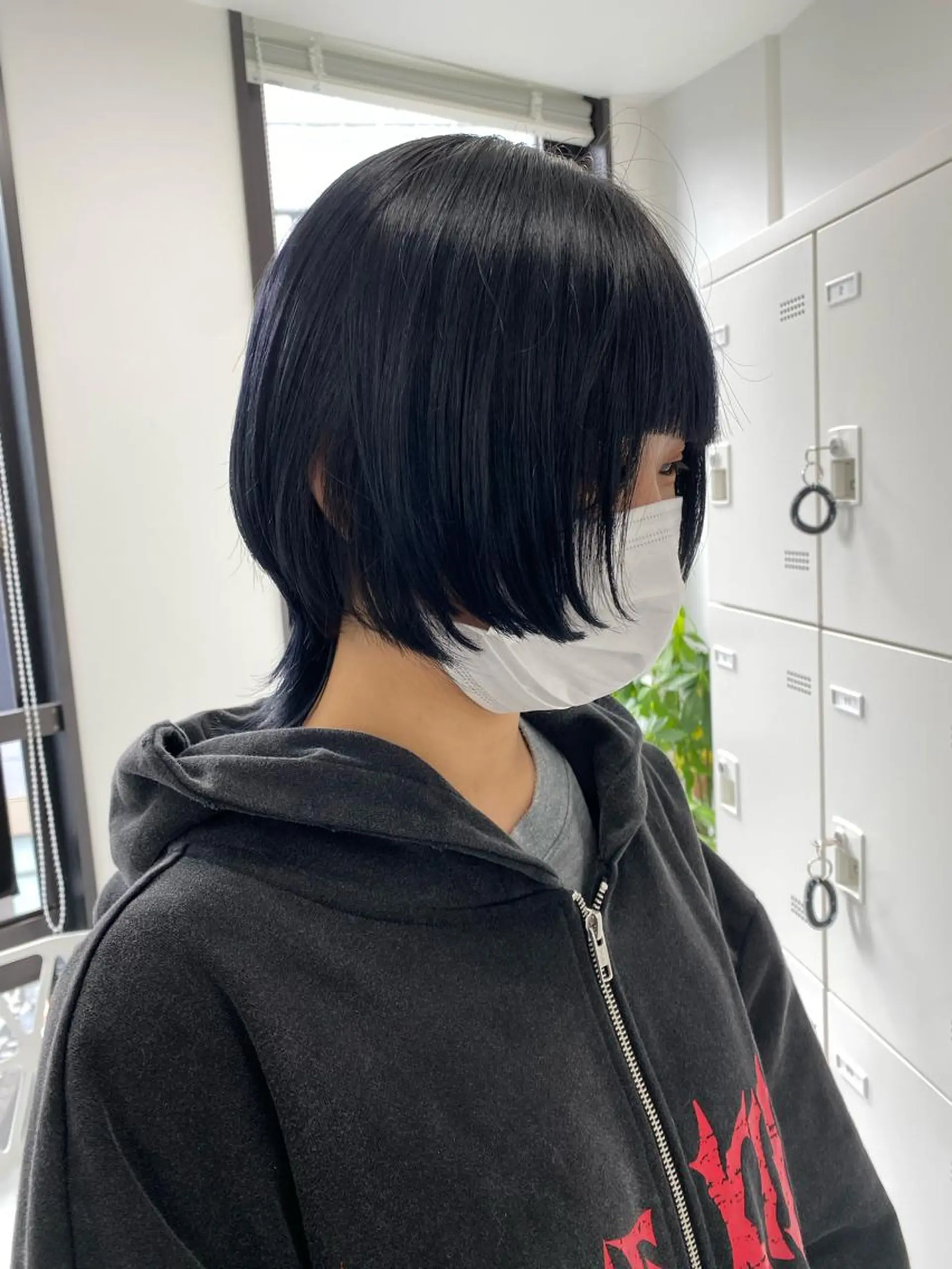 セミロング カラー パーマ ヘアアレンジ メンズ キッズ ネイル マツエク・マツパ アイブロウ メンズブリーチ メンズハイトーン メンズインナーカラー メンズパーマ セミロングパーマ ウルフ&レイヤー特化 まとまる美髪矯正のヘアスタイル