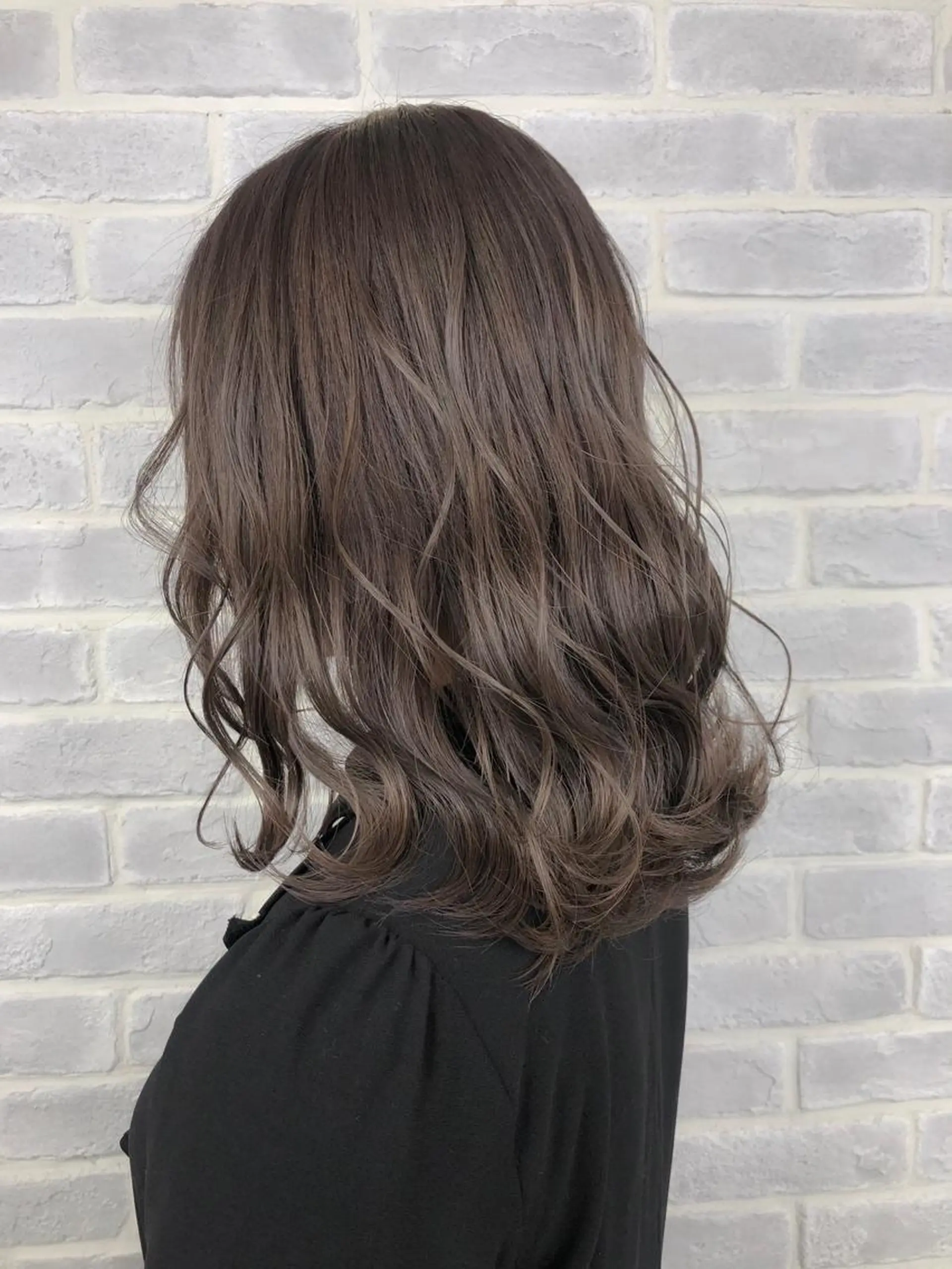 ミディアム カラー ラベンダーカラー 【透明感、艶髪】西村 有司のヘアスタイル