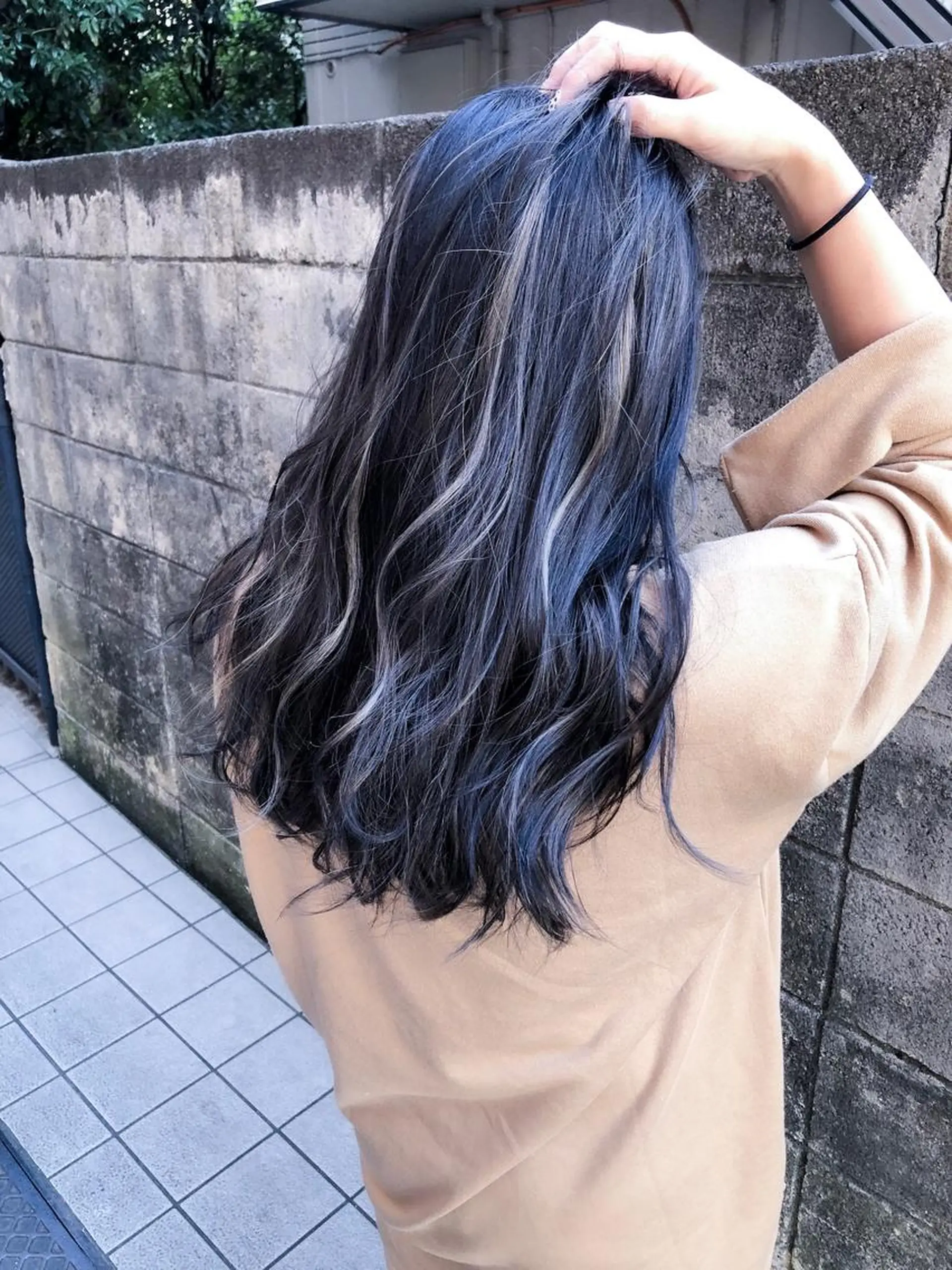 セミロング ハイライト 髪質改善、エクステ 山口卓哉のヘアスタイル