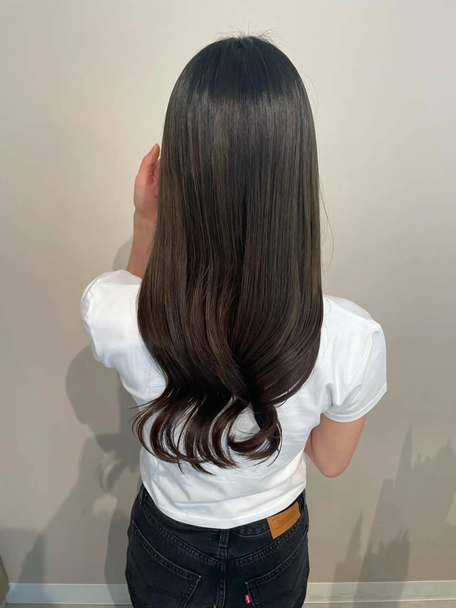 ロング トリートメント 酒見 里奈のヘアスタイル