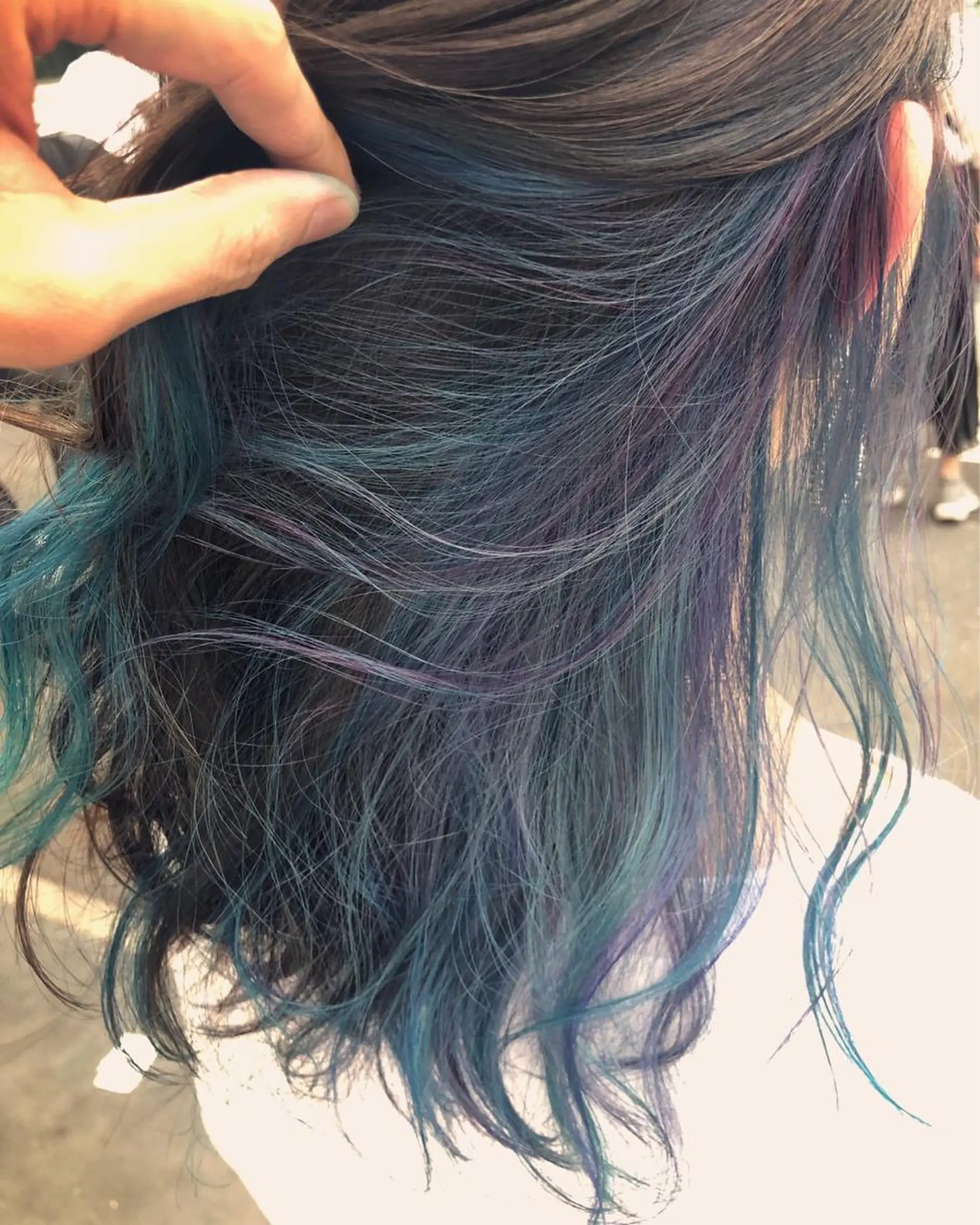 ミディアム カラー アッシュ バレイヤージュ ミストバング ベージュカラー ブリーチ カット ヘアカラー トリートメント 原宿サロン代表 デザインカラー伊藤卓のヘアスタイル
