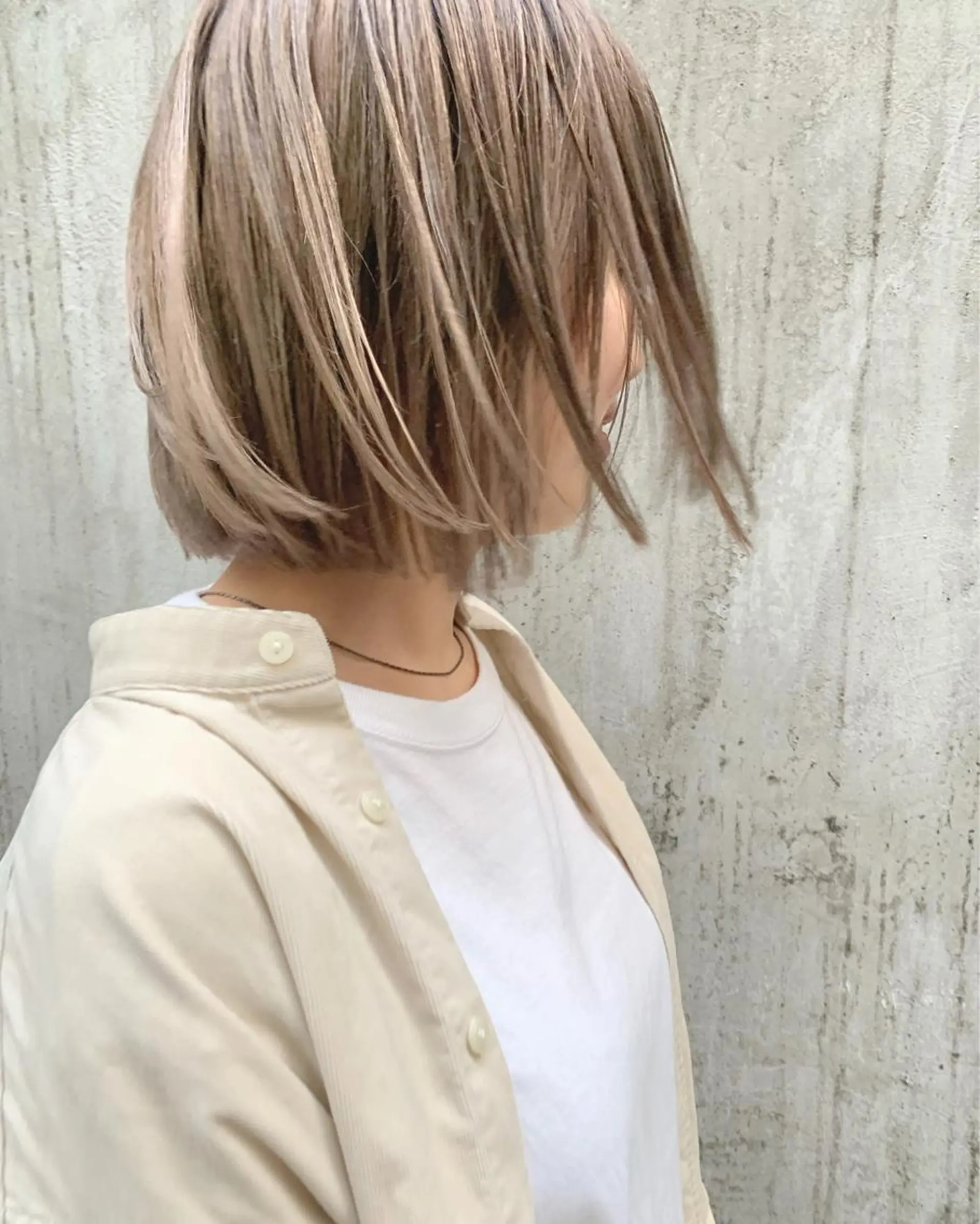 ショート カラー ヘアアレンジ ベージュカラー ミルクティーベージュ ボブ 🌿ショート🌿 パーマ🌿淳平のヘアスタイル
