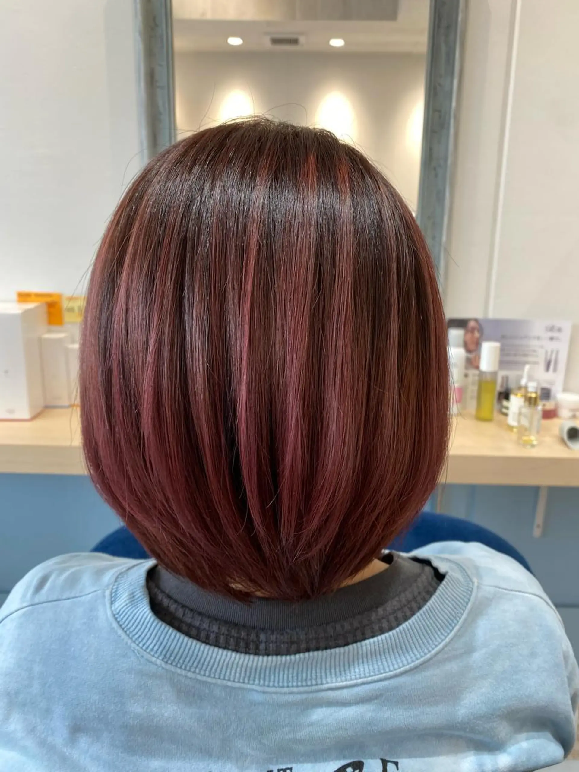 ミディアム レイヤーカット 若山 敦のヘアスタイル