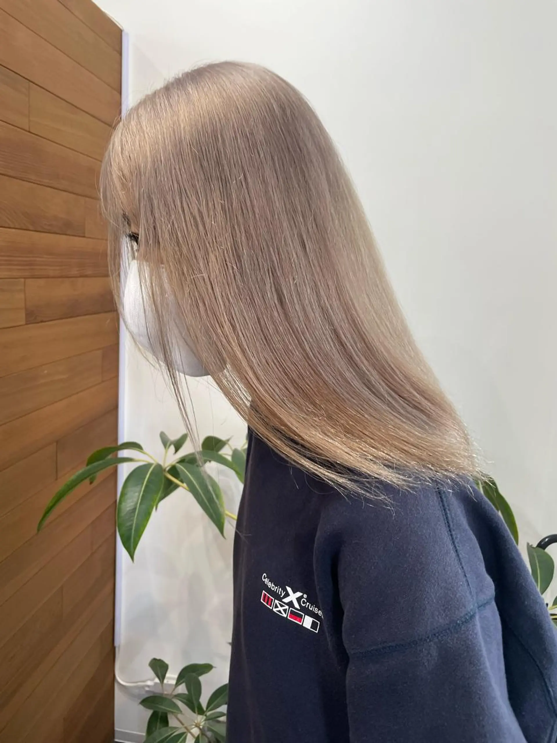 ロング カラー ヘアカラー ミルクティー× グレージュMOMOのヘアスタイル