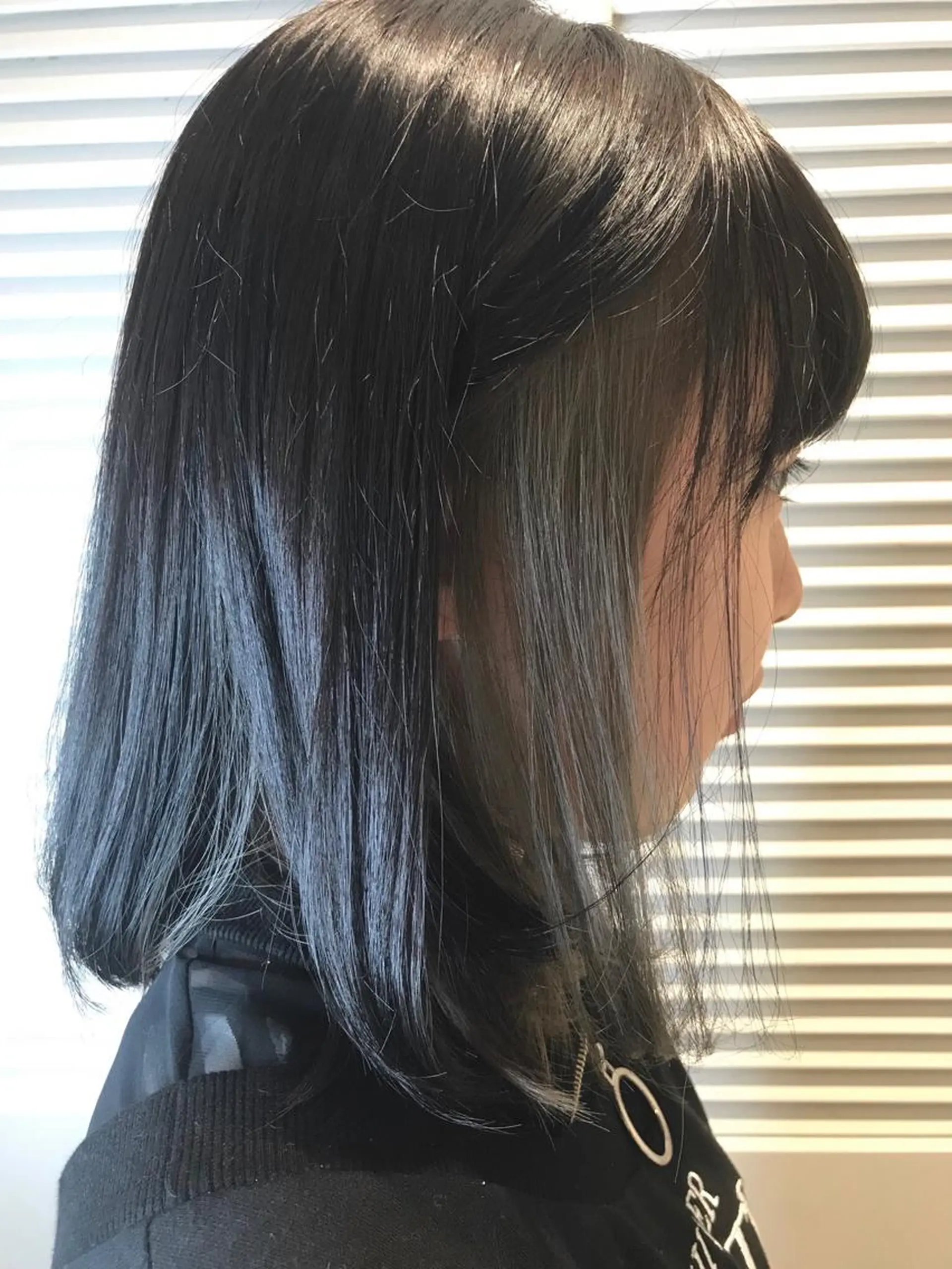 ミディアム 渋谷ハイトーン/ デザインカラー阿部のヘアスタイル