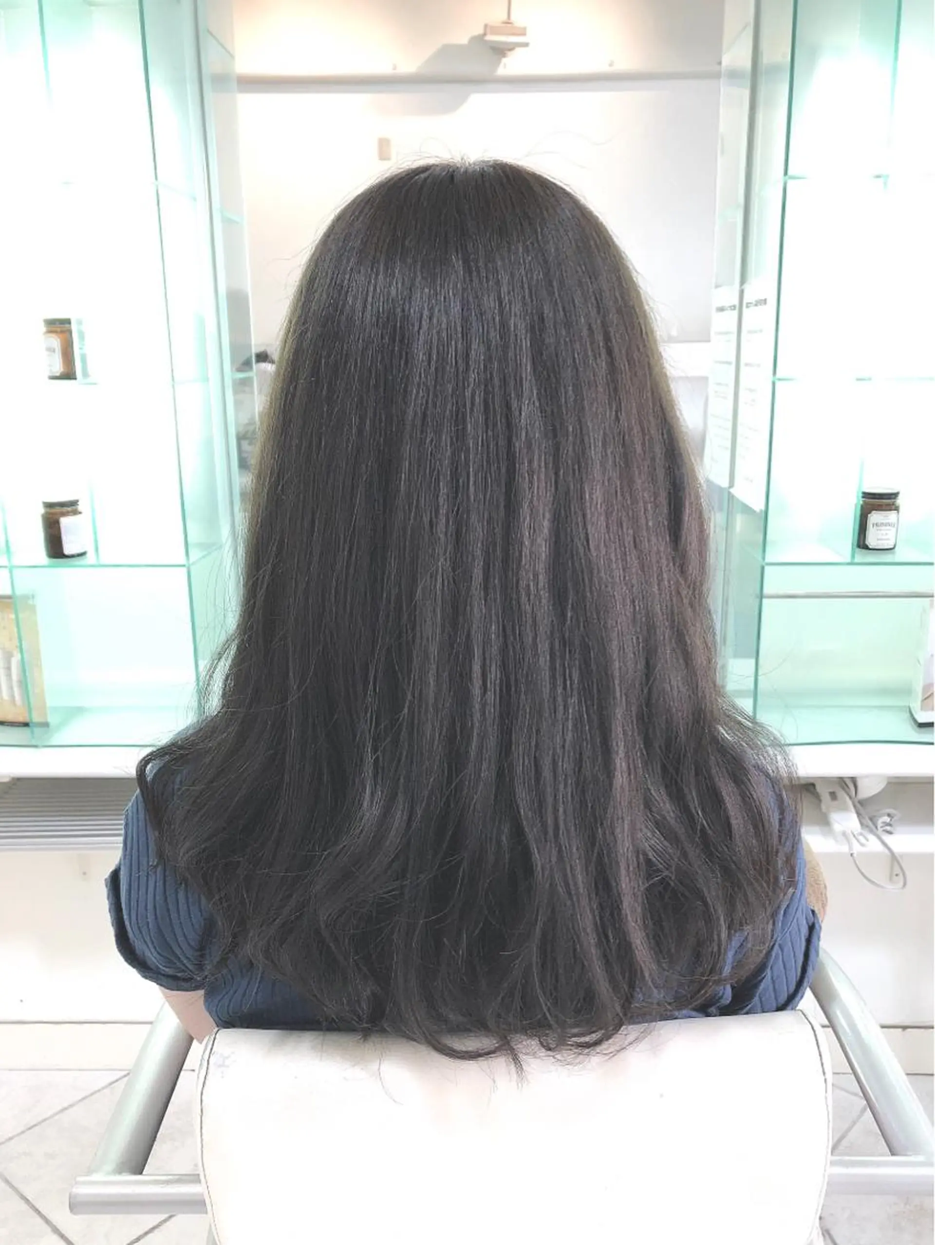 ロング カラー カット ヘアカラー トリートメント 保住 亮太のヘアスタイル