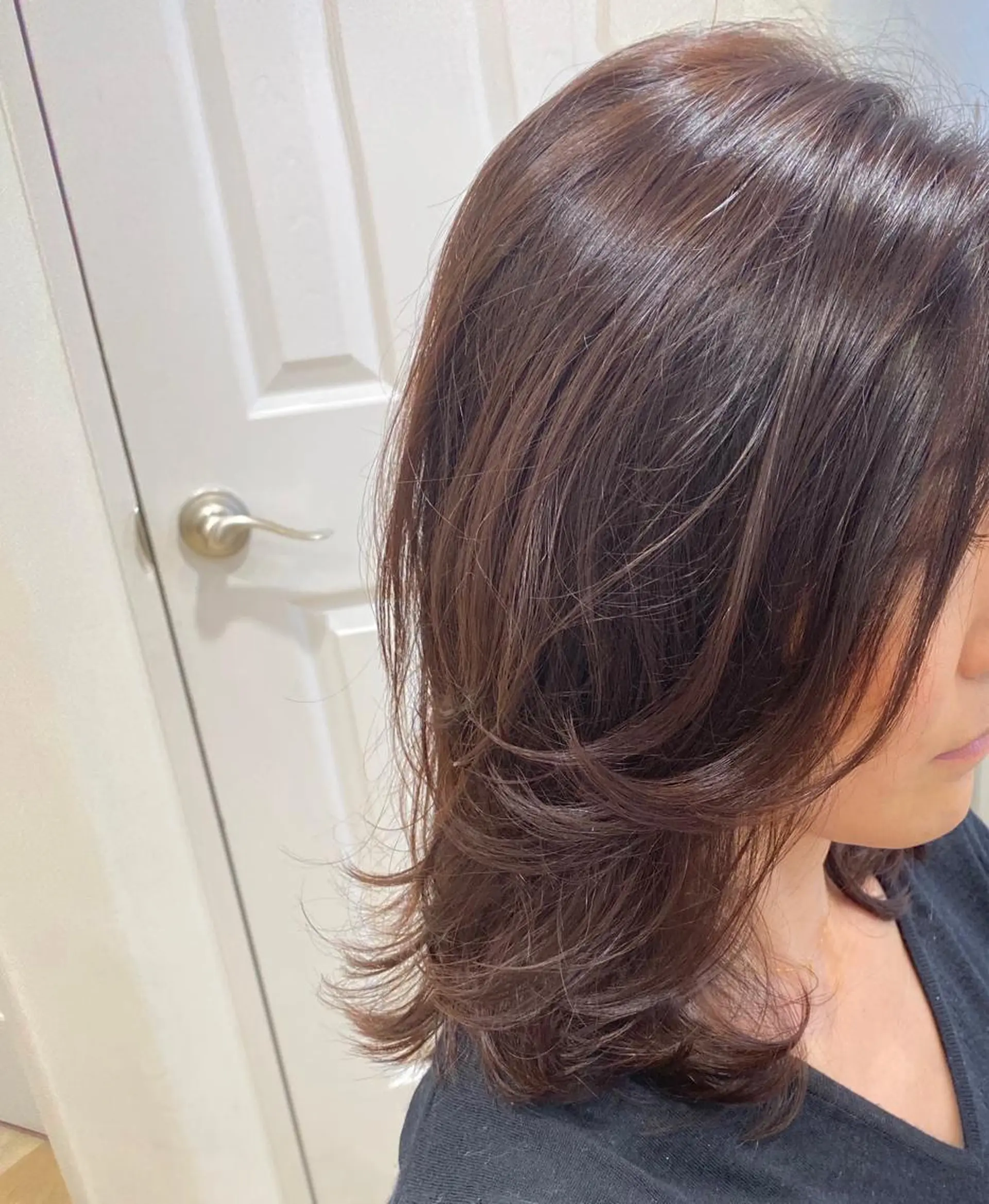 ミディアム パープルカラー かきあげバング 韓国風ヘア カット パーソナルカラー lapiax阿部のヘアスタイル