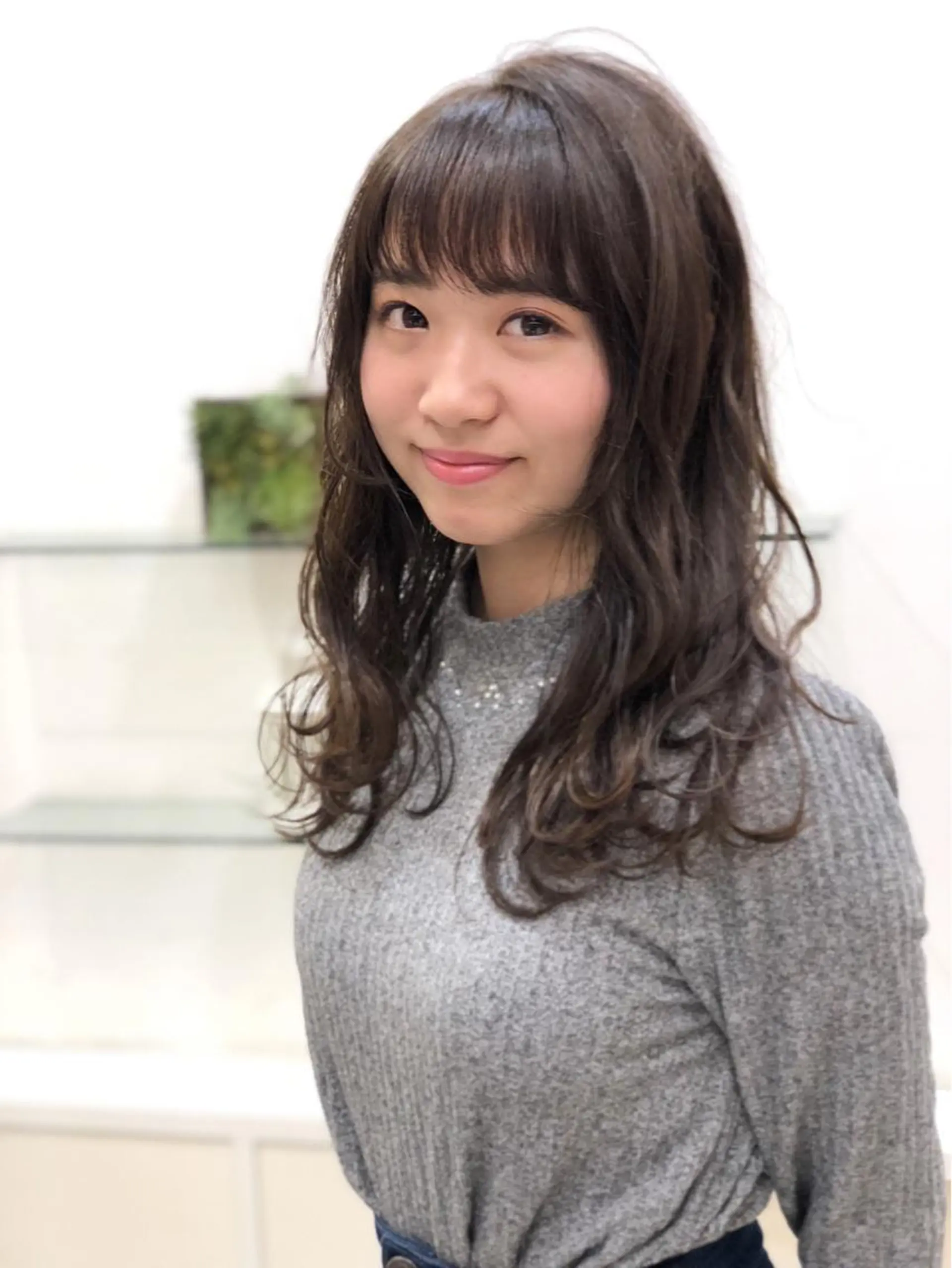 セミロング カラー アッシュ グレージュ ディレクター ノナカのヘアスタイル