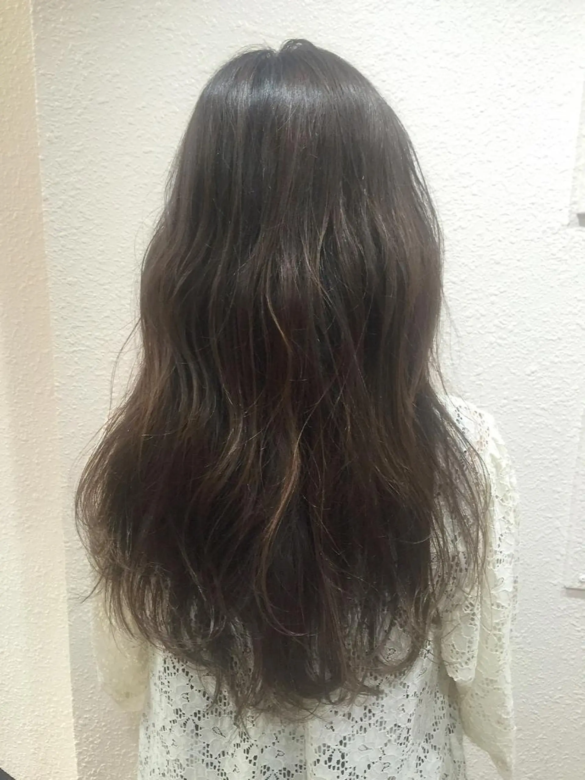 ロング カラー パーマ ヘアアレンジ メンズ キッズ ネイル マツエク・マツパ ダークグレー ダークグレージュ グレージュ EMANON新宿西口所属・新宿/髪質改善/ 美髪矯正✨浅江通友のヘアスタイル