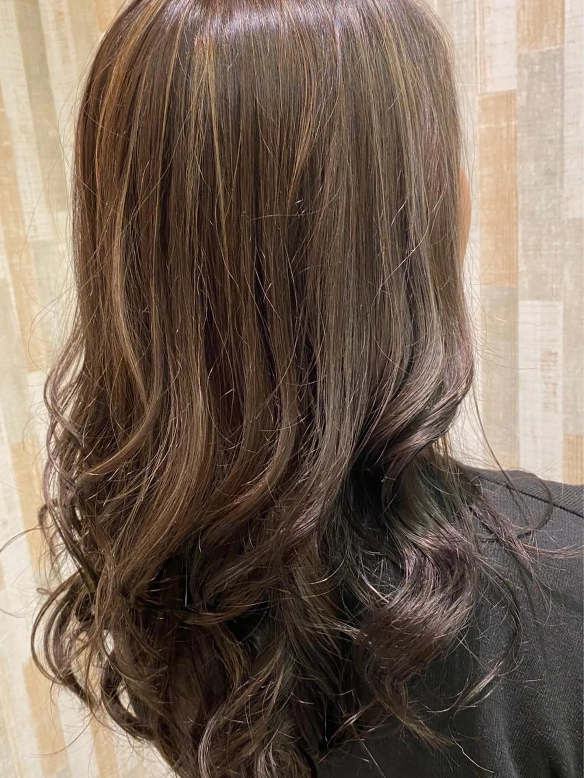 ロング カラー ハイライトカラー ハイライト デザインカラー✨新倉 佑奈のヘアスタイル