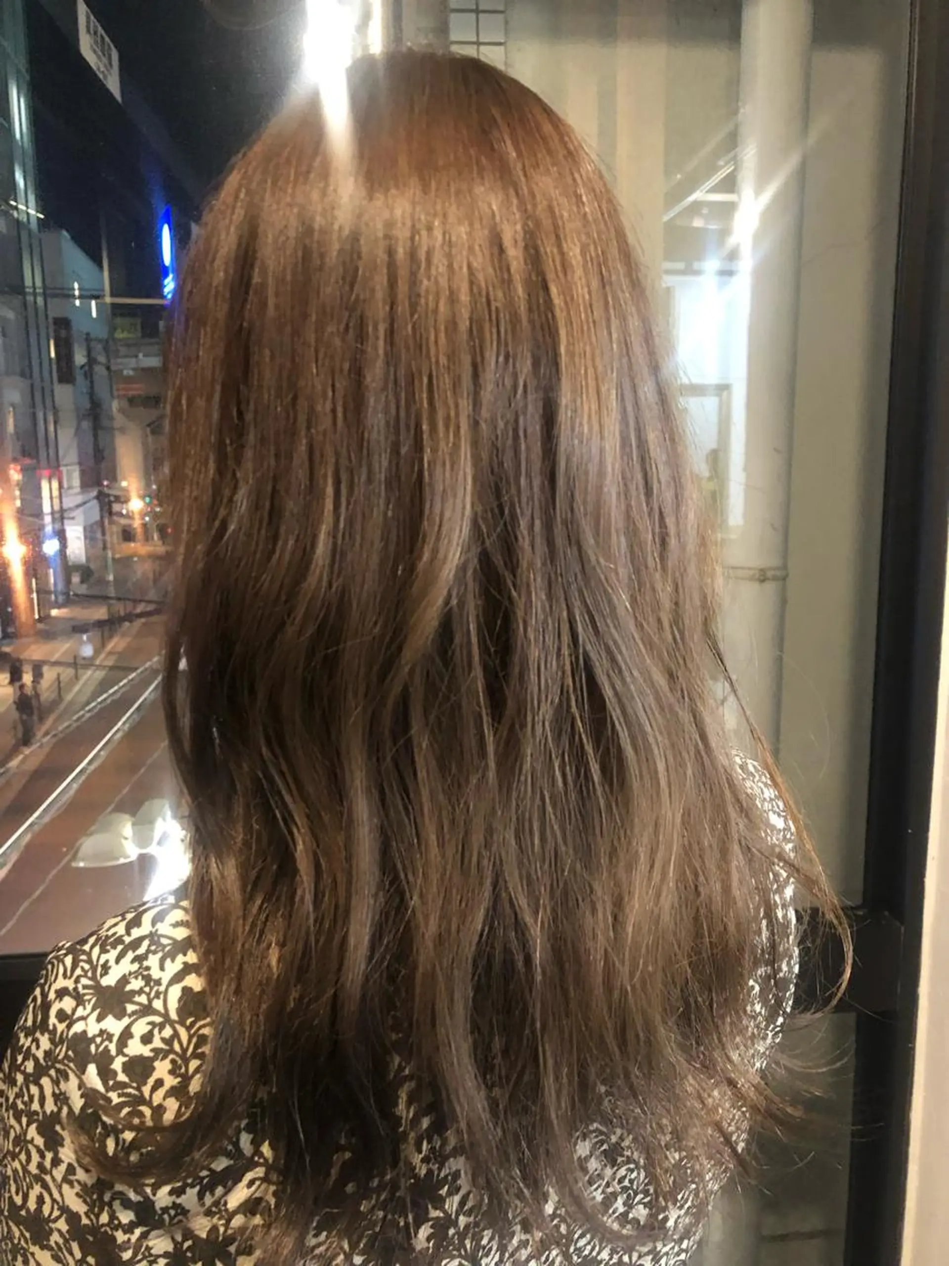 ミディアム カラー 髪質改善＆ブリーチ 伊勢　祐一郎のヘアスタイル