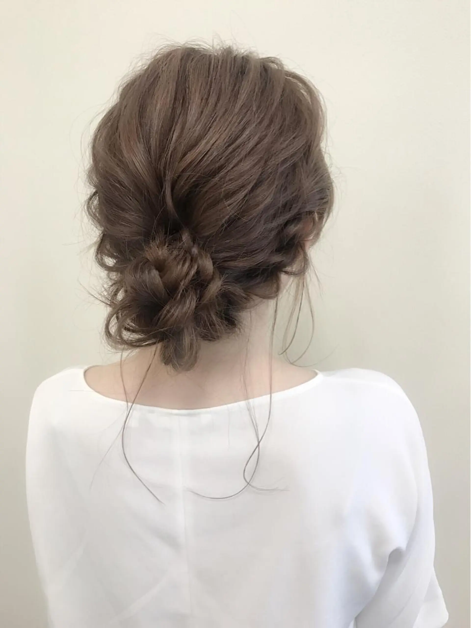 セミロング ヘアアレンジ 三つ編み おくれ毛 沢田 瞳のヘアスタイル