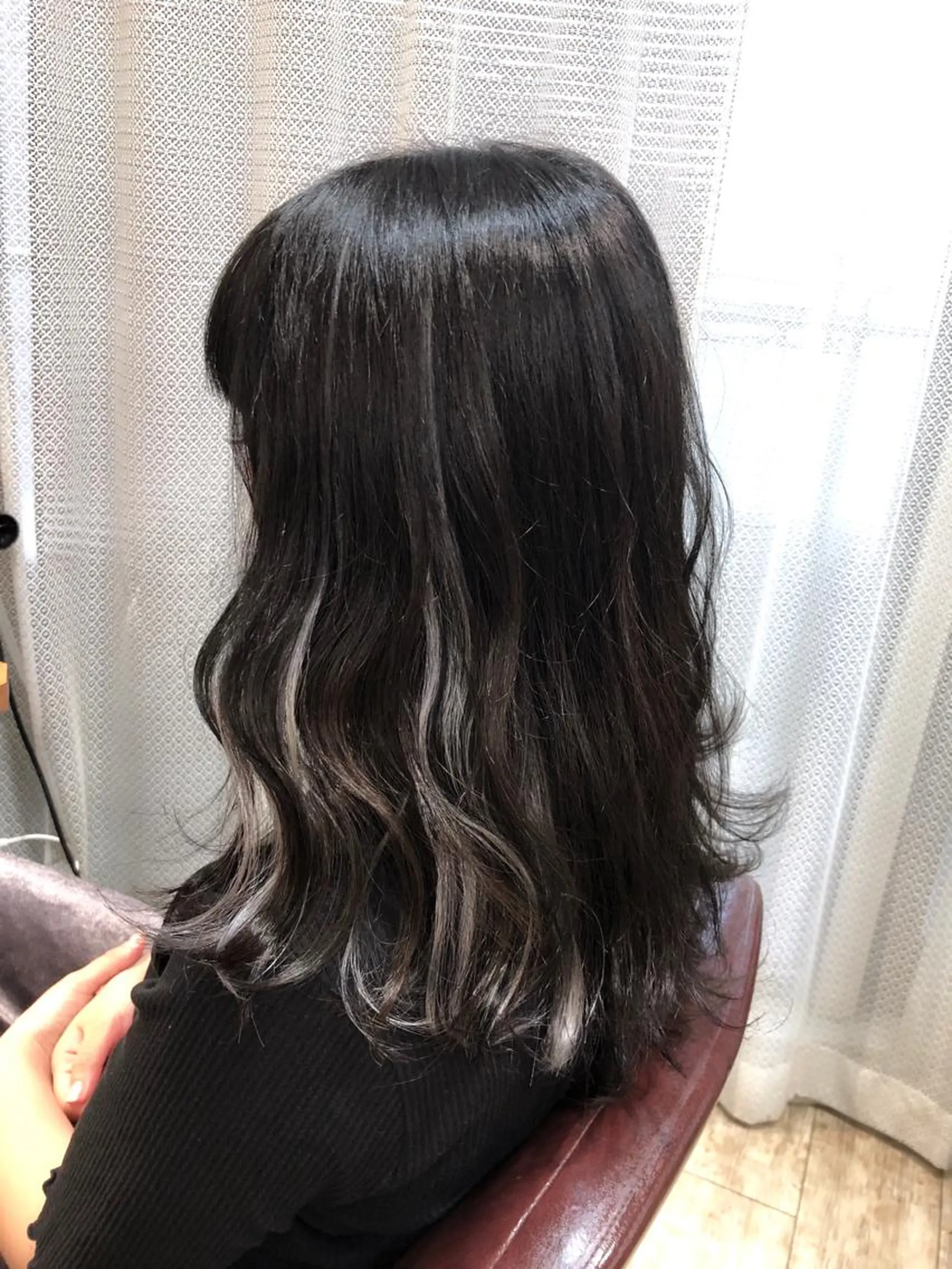 ロング カラー シールエクステ エクステ 100%髪質改善特化 TRUNSのヘアスタイル