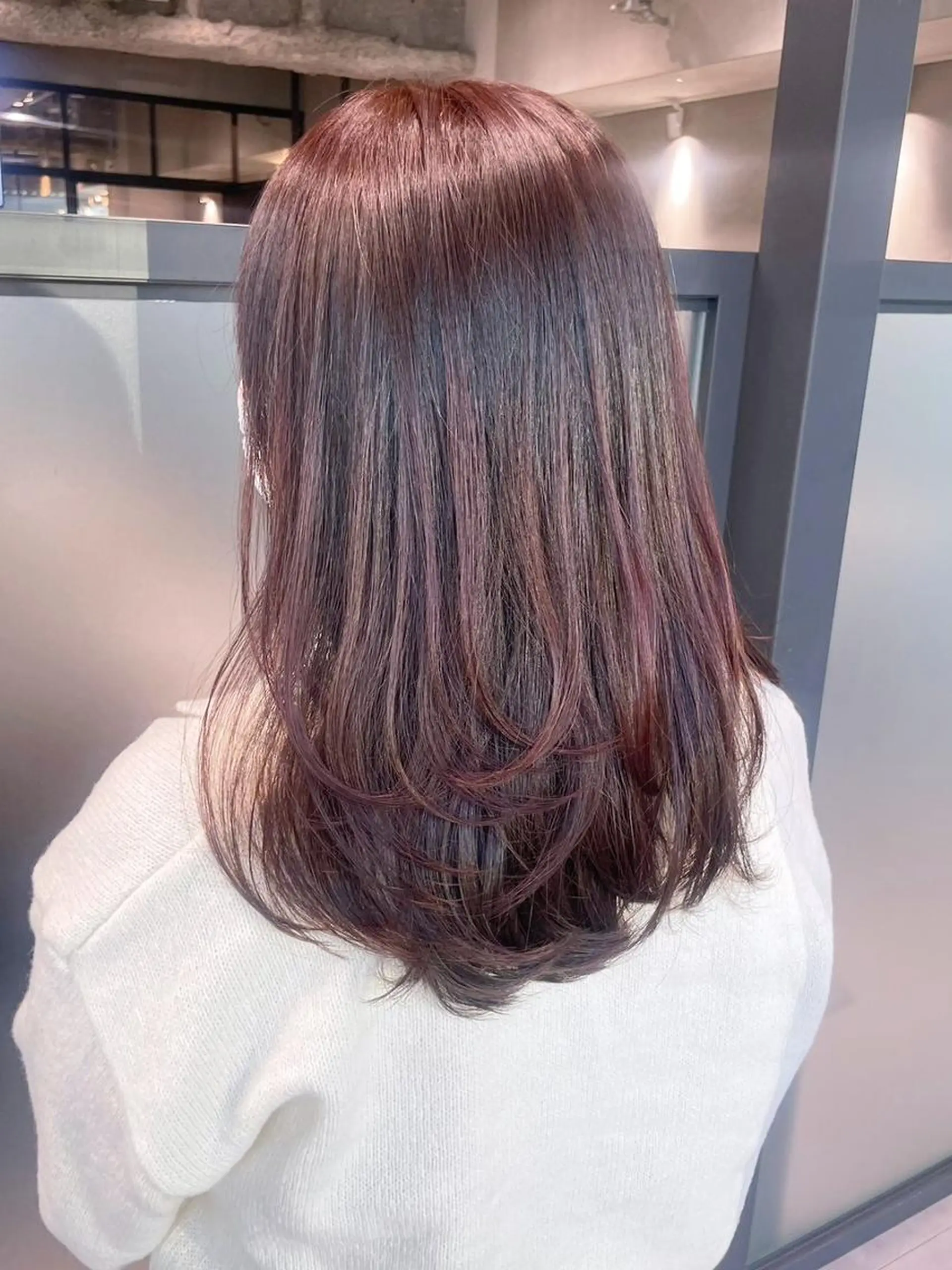 カラー セミロング 顔まわりレイヤー 顔周りカット 韓国風ヘア レイヤーカット おくれ毛 カット ヘアカラー トリートメント ITbyALBUM 松戸のヘアスタイル