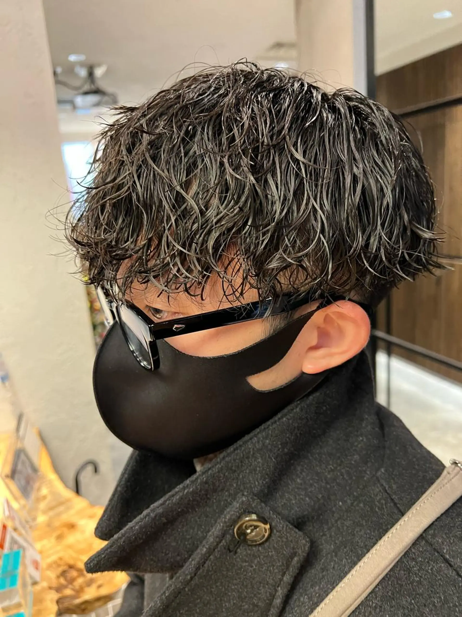 ショート パーマ メンズ 波巻きパーマ カット パーマ トリートメント 波巻きスパイラルパー マ/シャドウパーマ駿のヘアスタイル