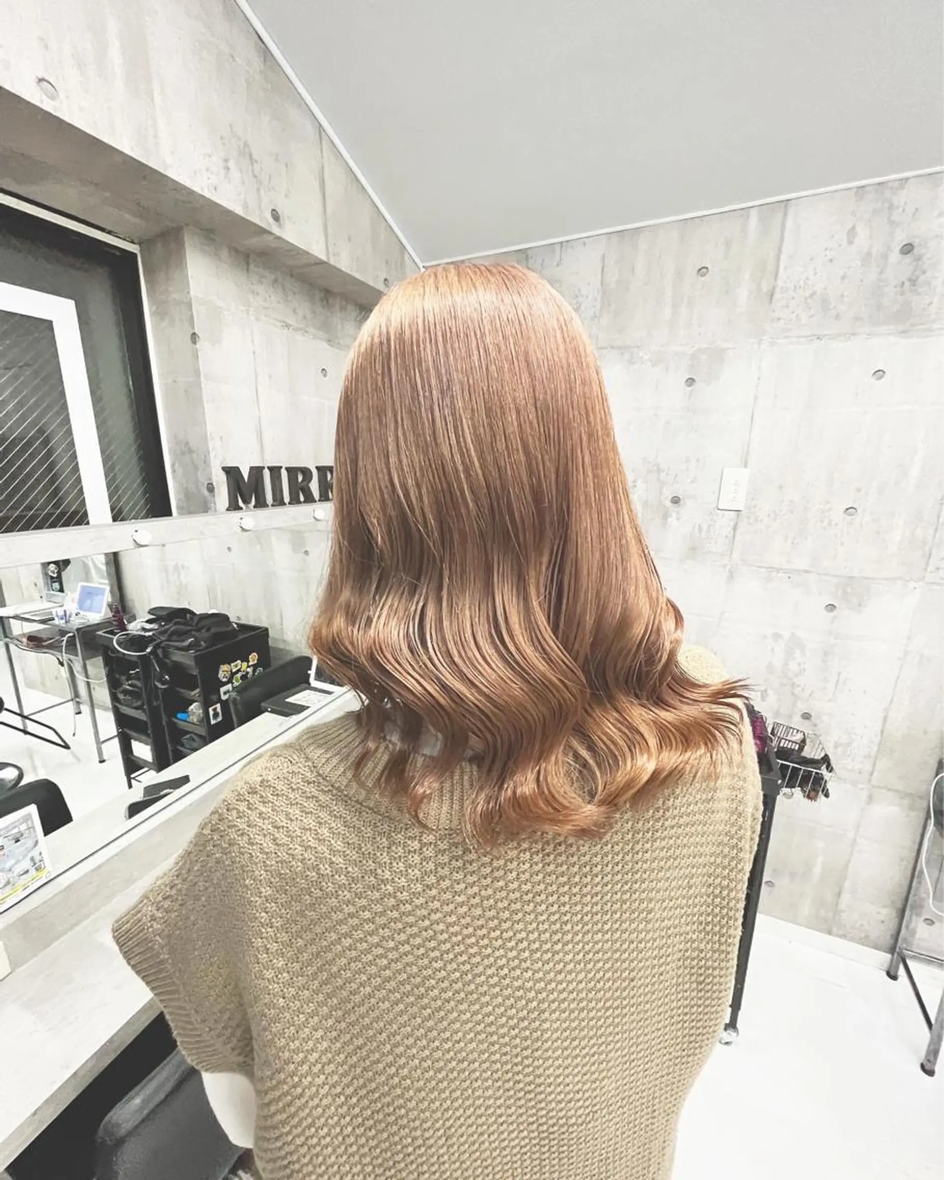 セミロング カラー セミロングパーマ アッシュ アッシュグレー アッシュグレージュ バレイヤージュ メンズ/似合わせ/骨 格矯正/真人のヘアスタイル