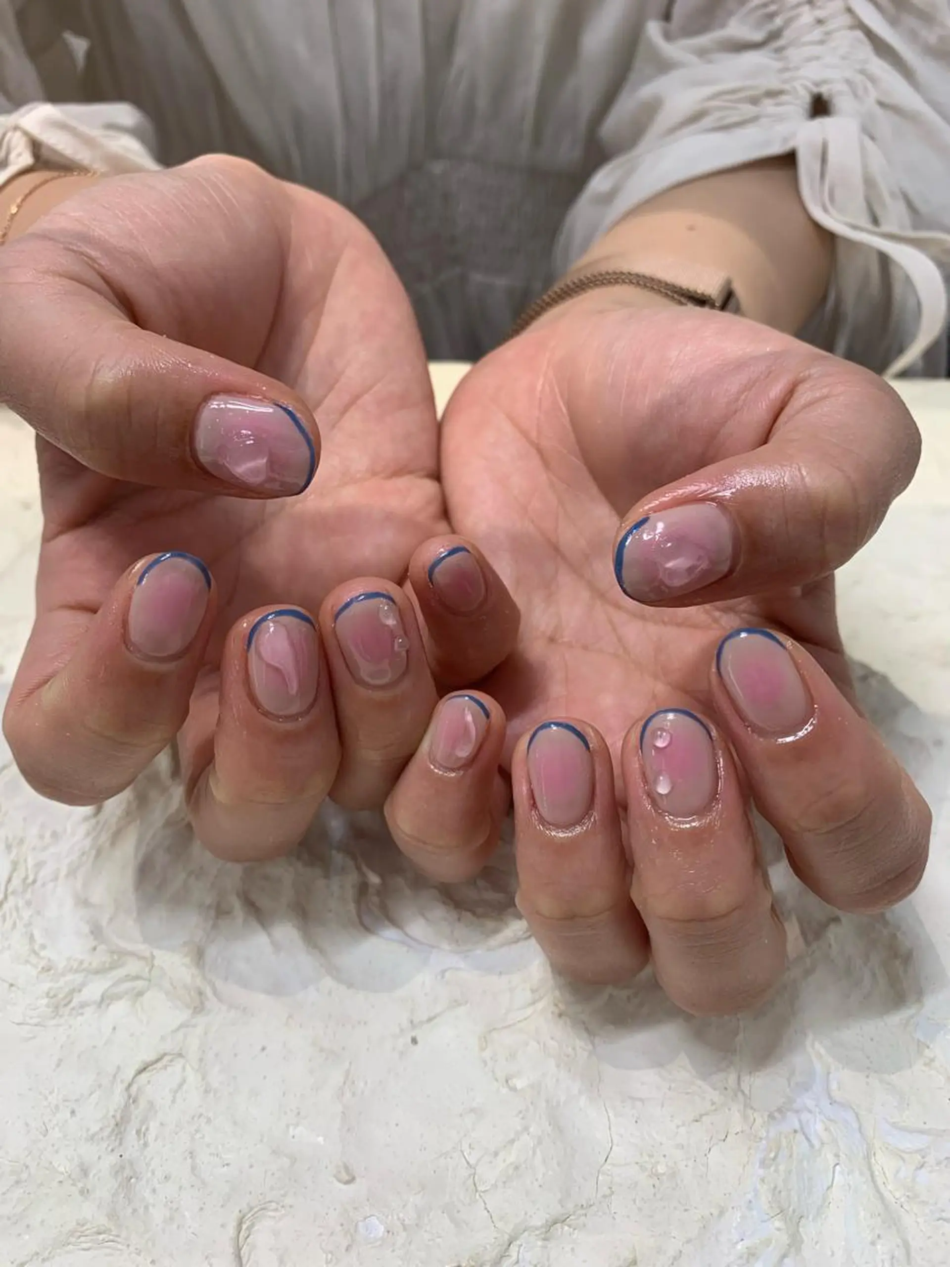 ネイル チークネイル マキノ ユイのネイルデザイン